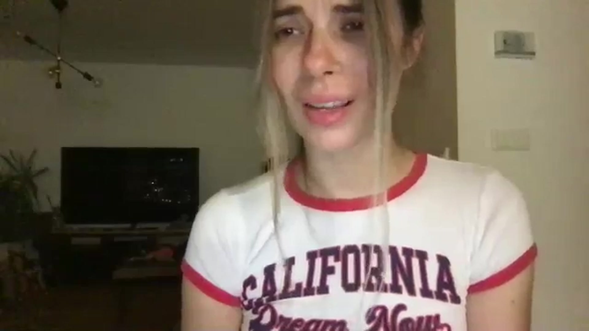 Gallery image thumbnail from neverinmylife's myfreecams stream on, 12/30/2024, 19:24 image 15 of 20