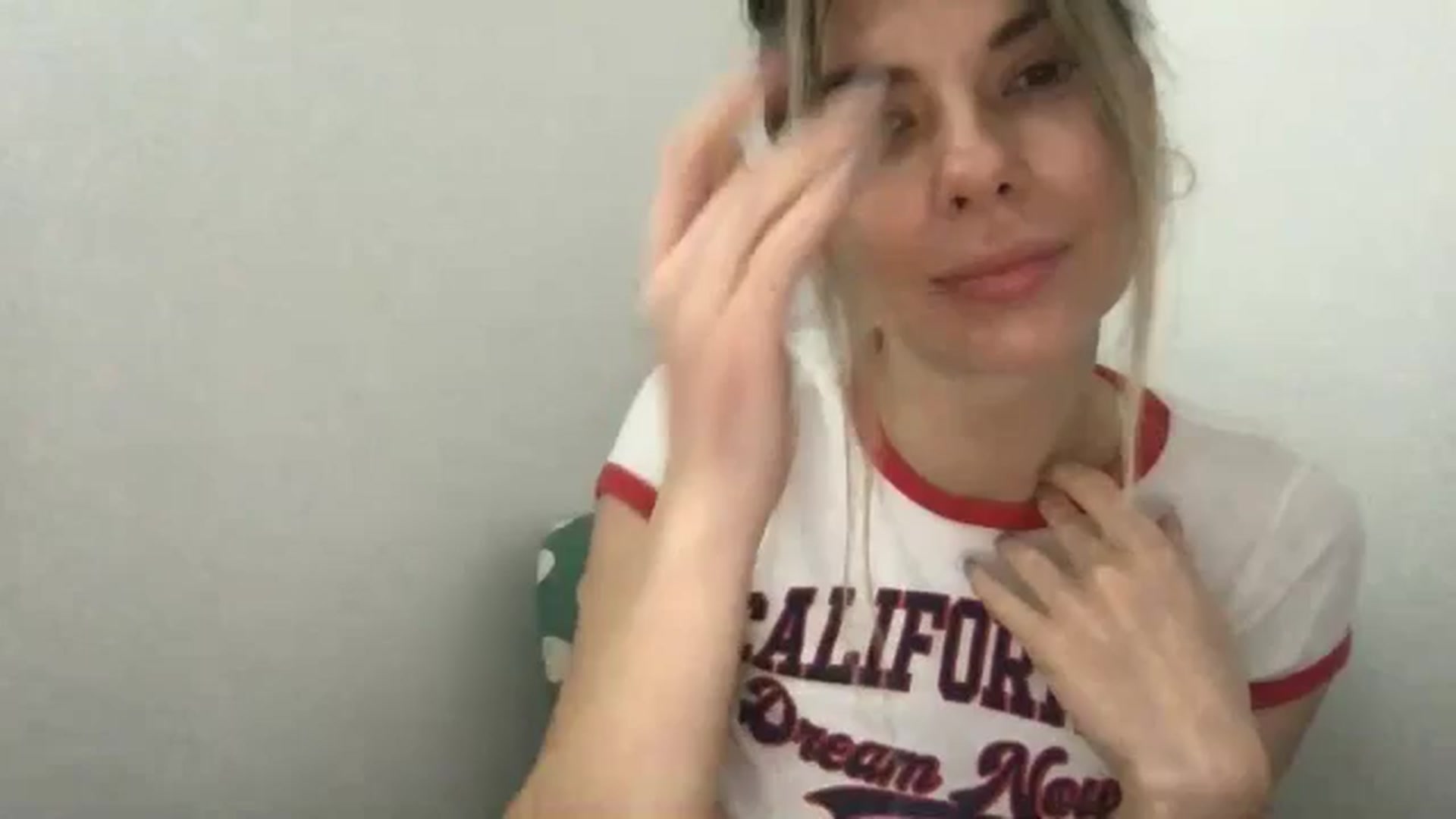 Gallery image thumbnail from neverinmylife's myfreecams stream on, 12/31/2024, 11:16 image 7 of 20