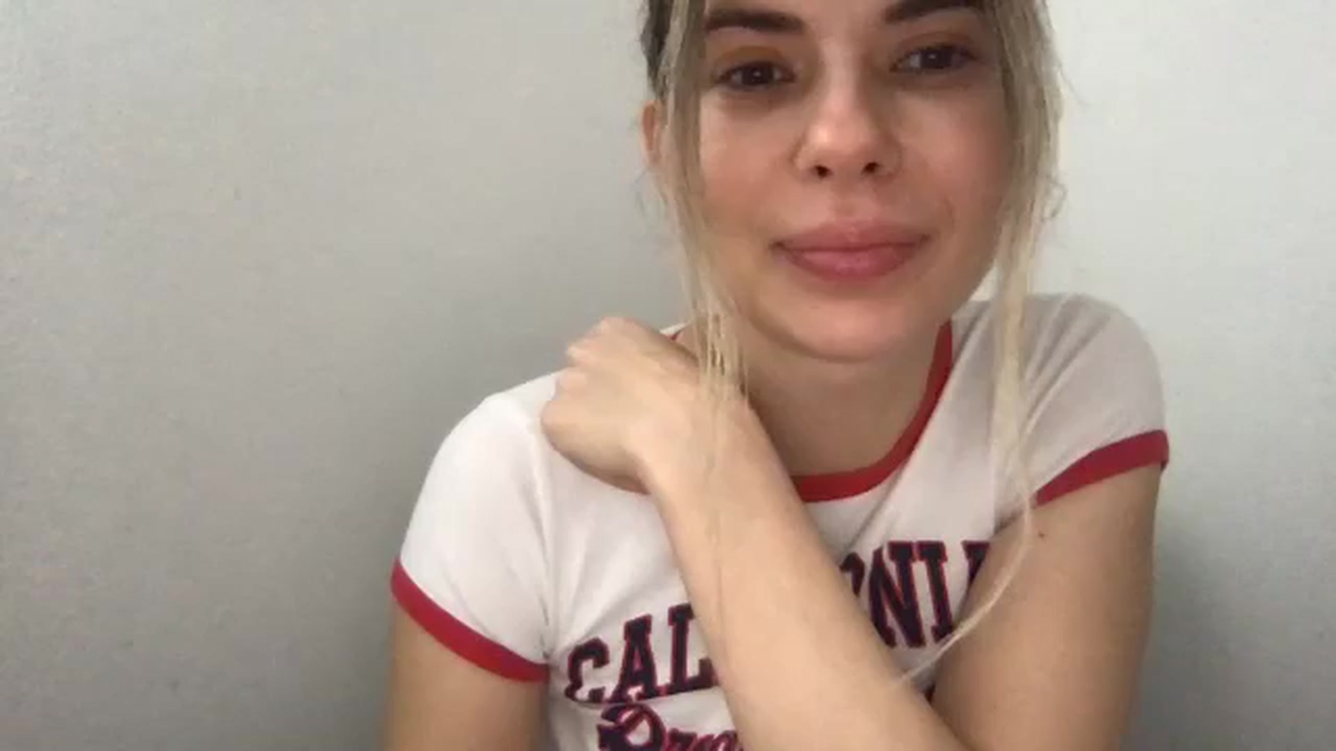 Gallery image thumbnail from neverinmylife's myfreecams stream on, 12/31/2024, 11:16 image 1 of 20