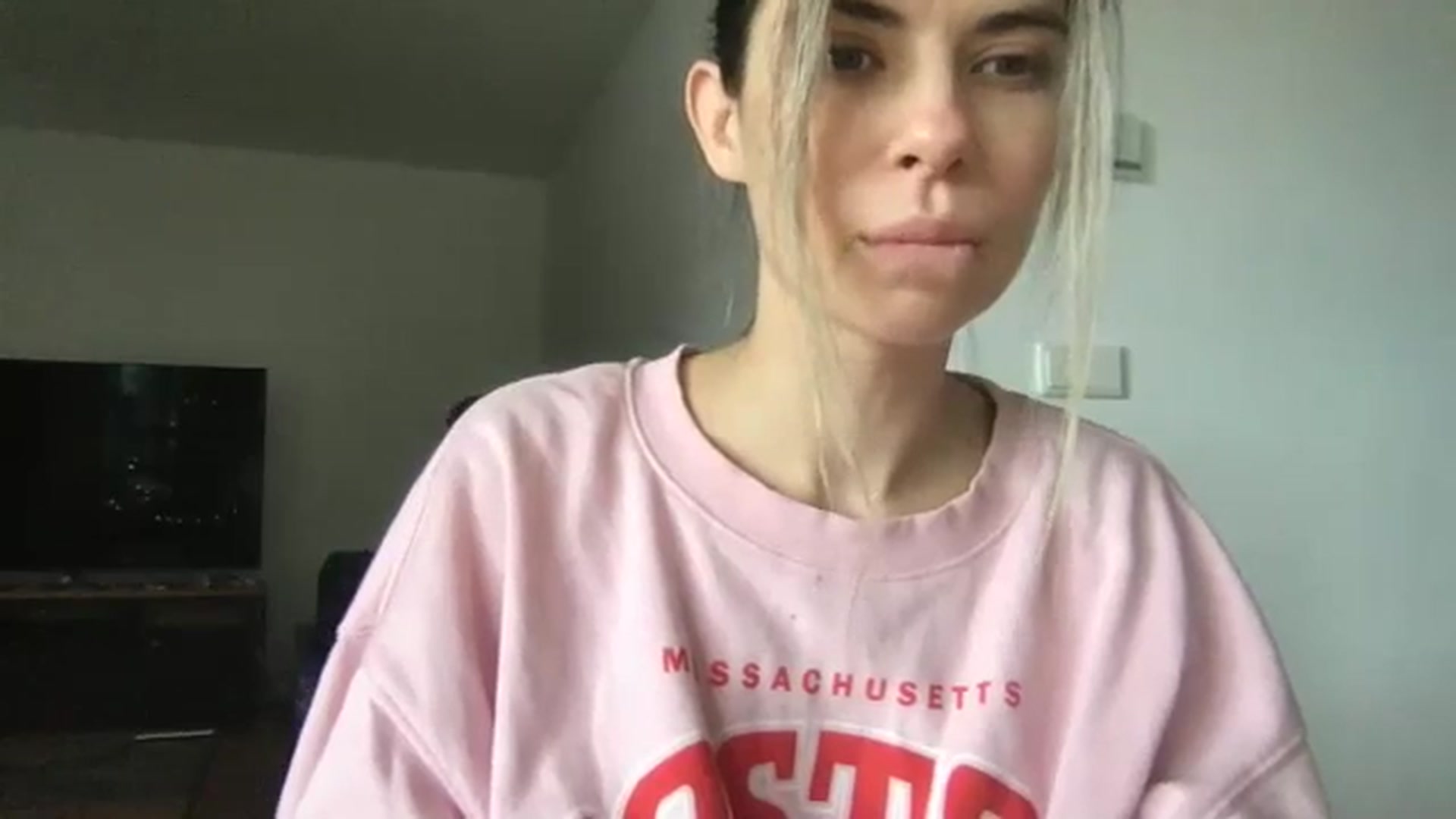 Gallery image thumbnail from neverinmylife's myfreecams stream on, 01/10/2025, 11:26 image 5 of 20