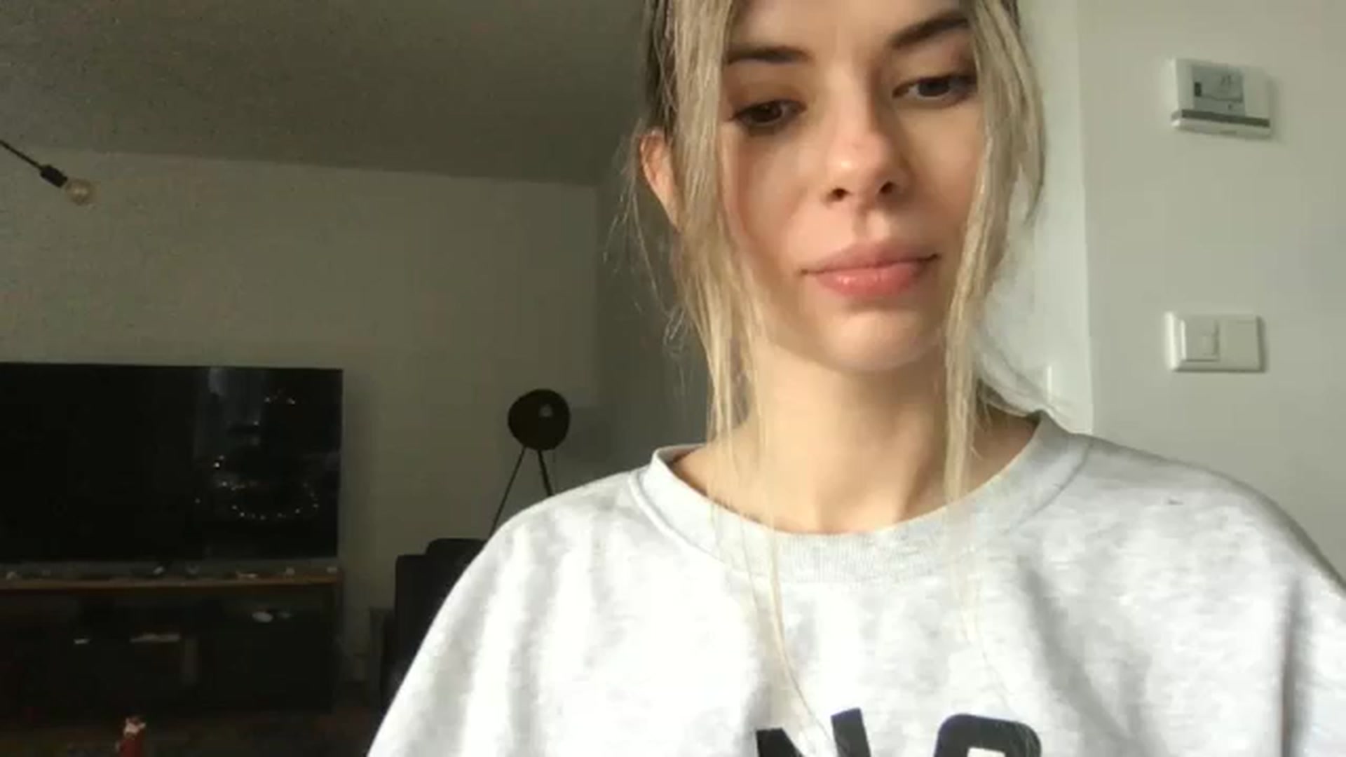 Gallery image thumbnail from neverinmylife's myfreecams stream on, 01/16/2025, 12:58 image 2 of 20
