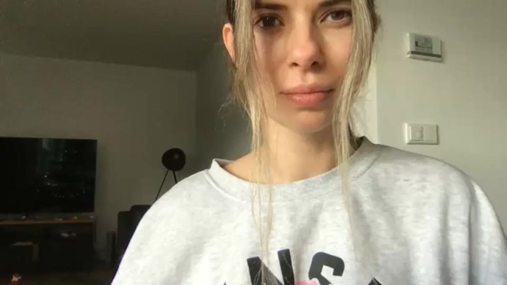 Gallery image thumbnail from neverinmylife's myfreecams stream on, 01/16/2025, 12:58 image 17 of 20