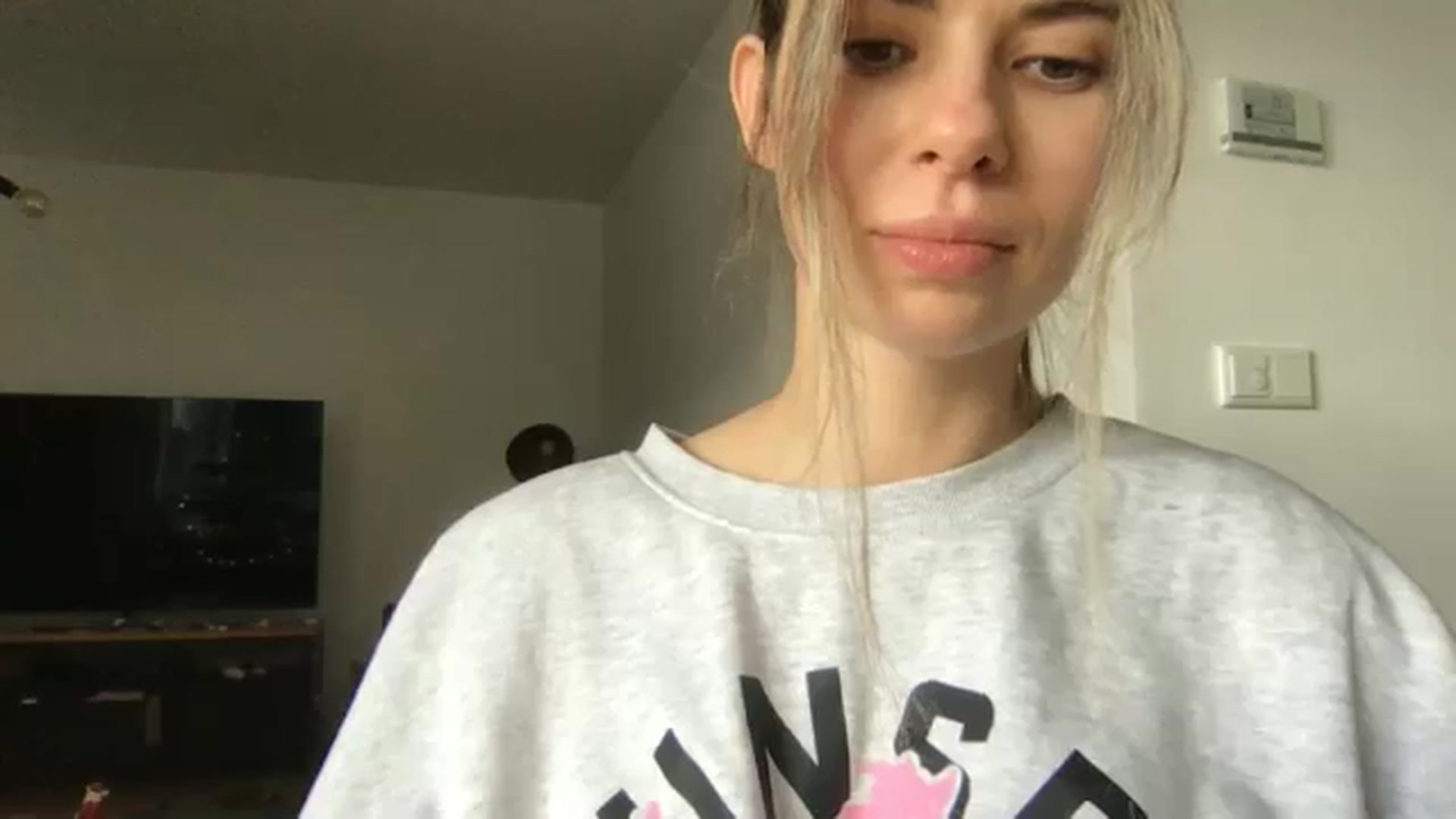 Gallery image thumbnail from neverinmylife's myfreecams stream on, 01/16/2025, 12:58 image 19 of 20