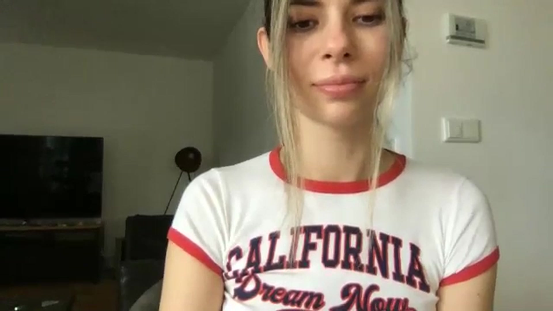 Gallery image thumbnail from neverinmylife's myfreecams stream on, 01/25/2025, 12:57 image 2 of 20