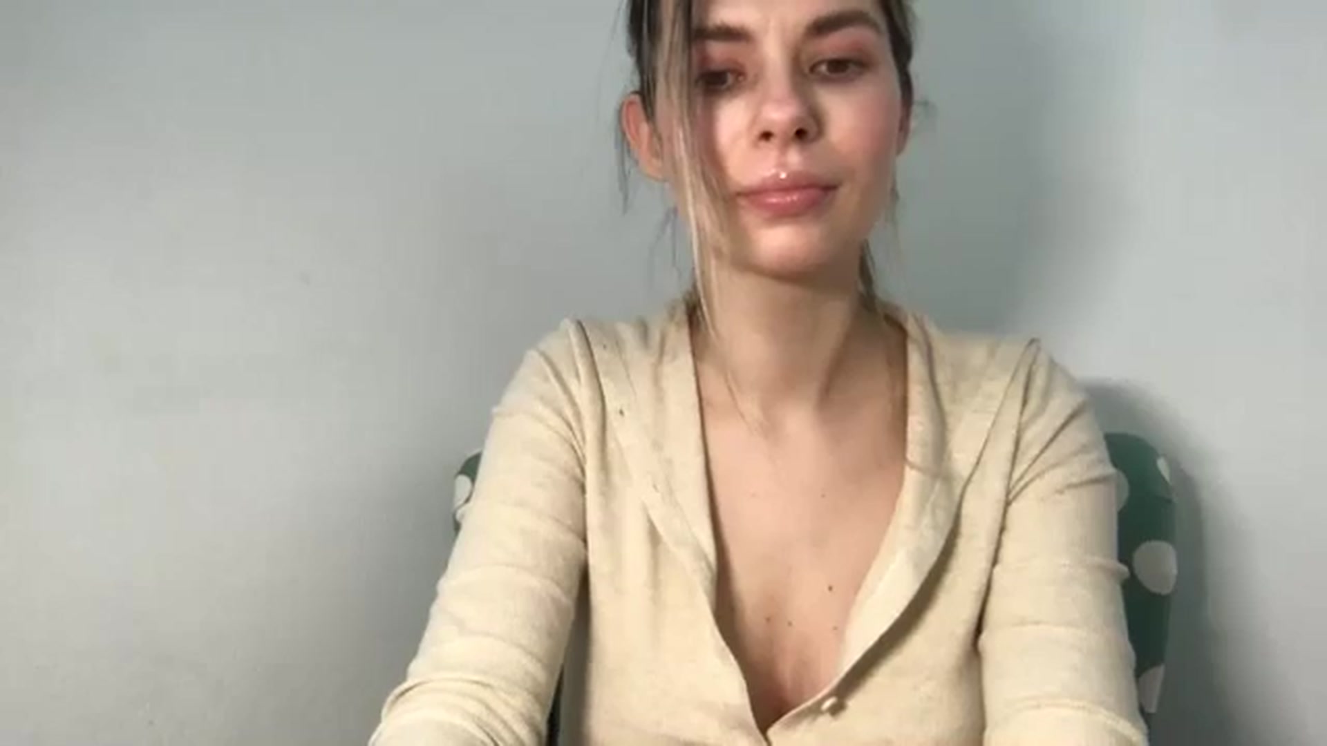 Gallery image thumbnail from neverinmylife's myfreecams stream on, 02/19/2025, 14:33 image 9 of 20
