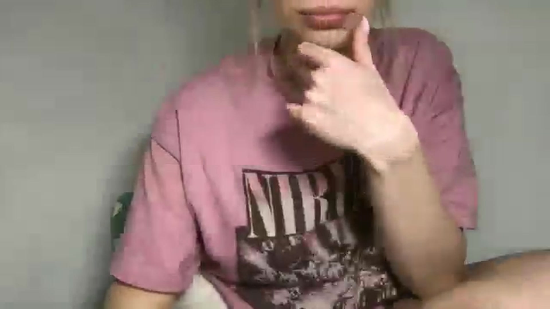 Gallery image thumbnail from neverinmylife's myfreecams stream on, 03/24/2025, 14:22 image 12 of 20