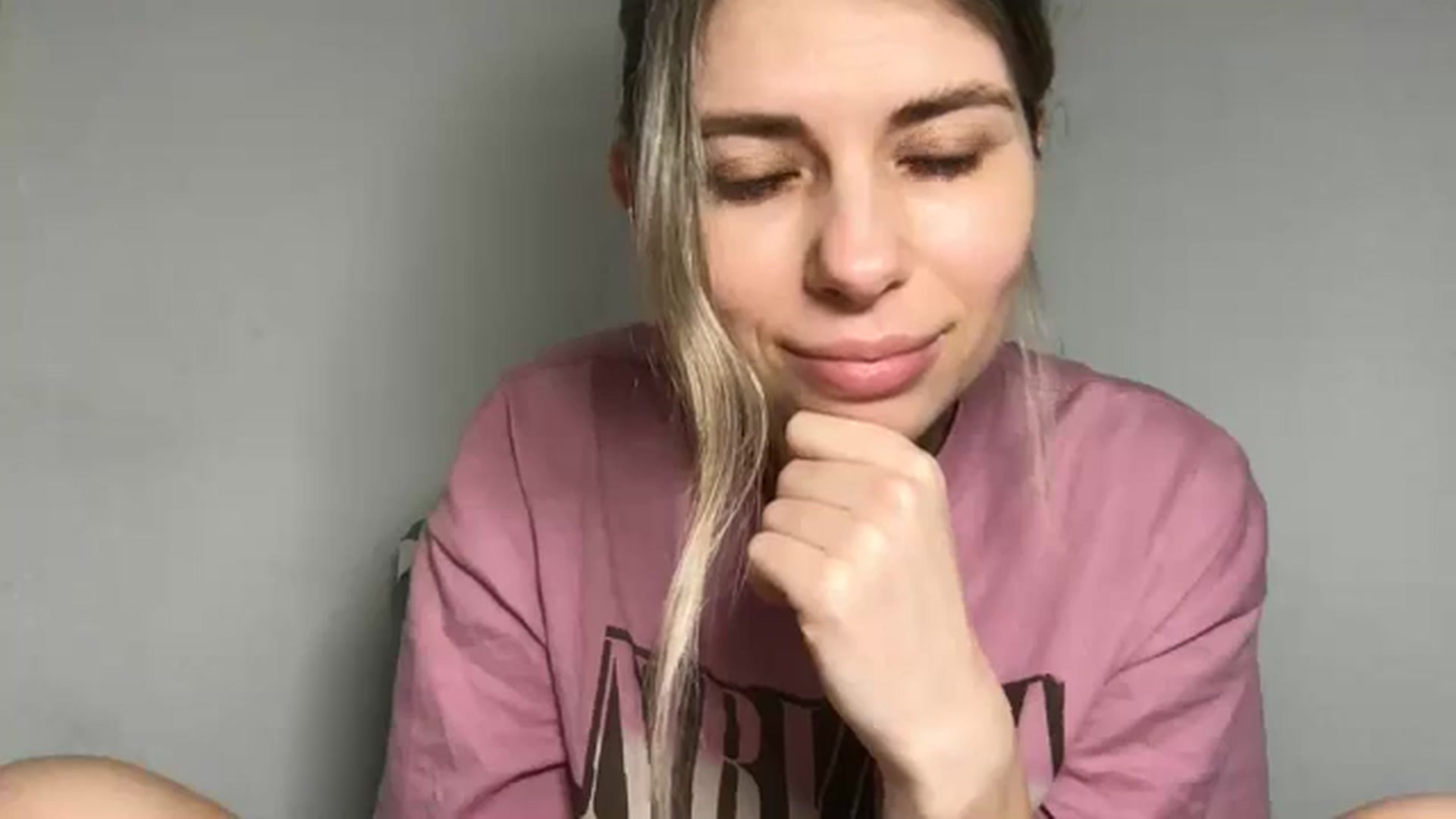 Gallery image thumbnail from neverinmylife's myfreecams stream on, 03/24/2025, 14:22 image 17 of 20