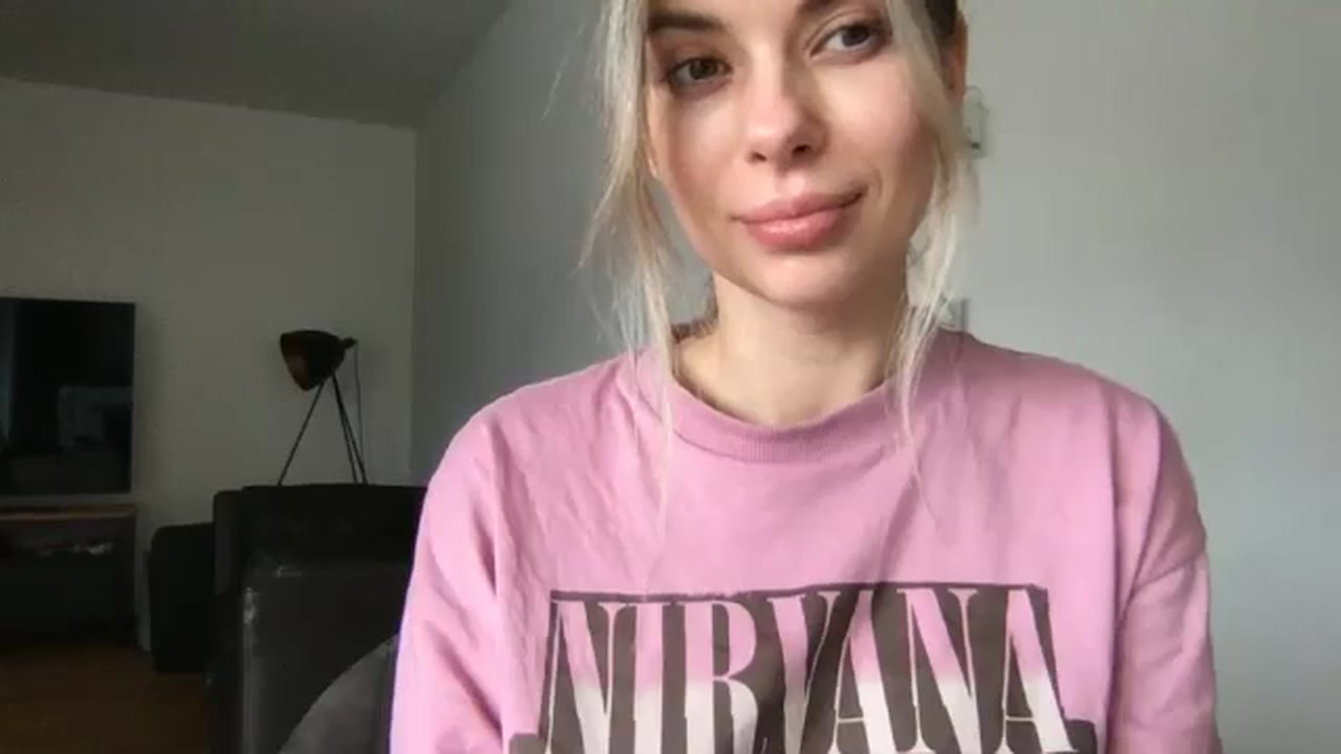 Gallery image thumbnail from neverinmylife's myfreecams stream on, 03/25/2025, 11:47 image 5 of 20