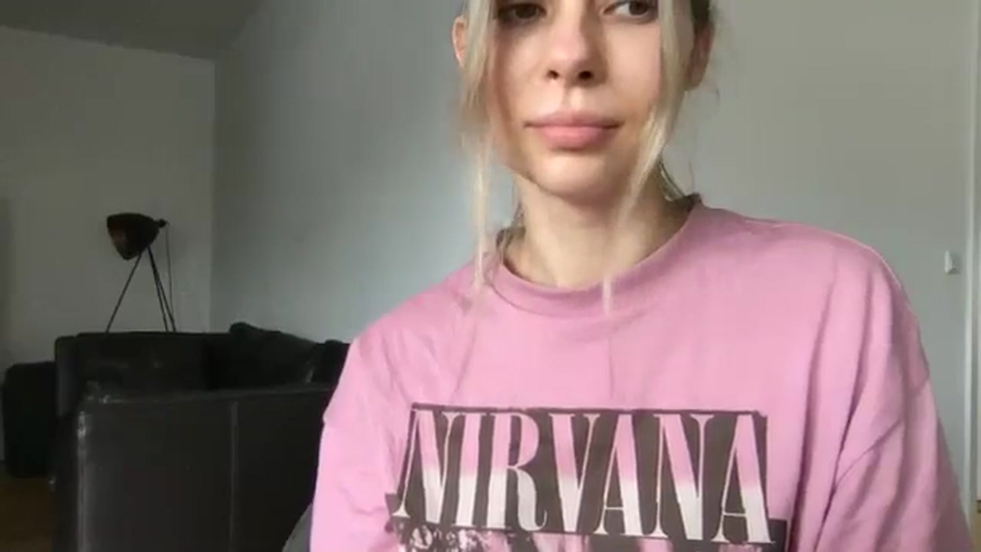 Gallery image thumbnail from neverinmylife's myfreecams stream on, 03/25/2025, 11:47 image 13 of 20
