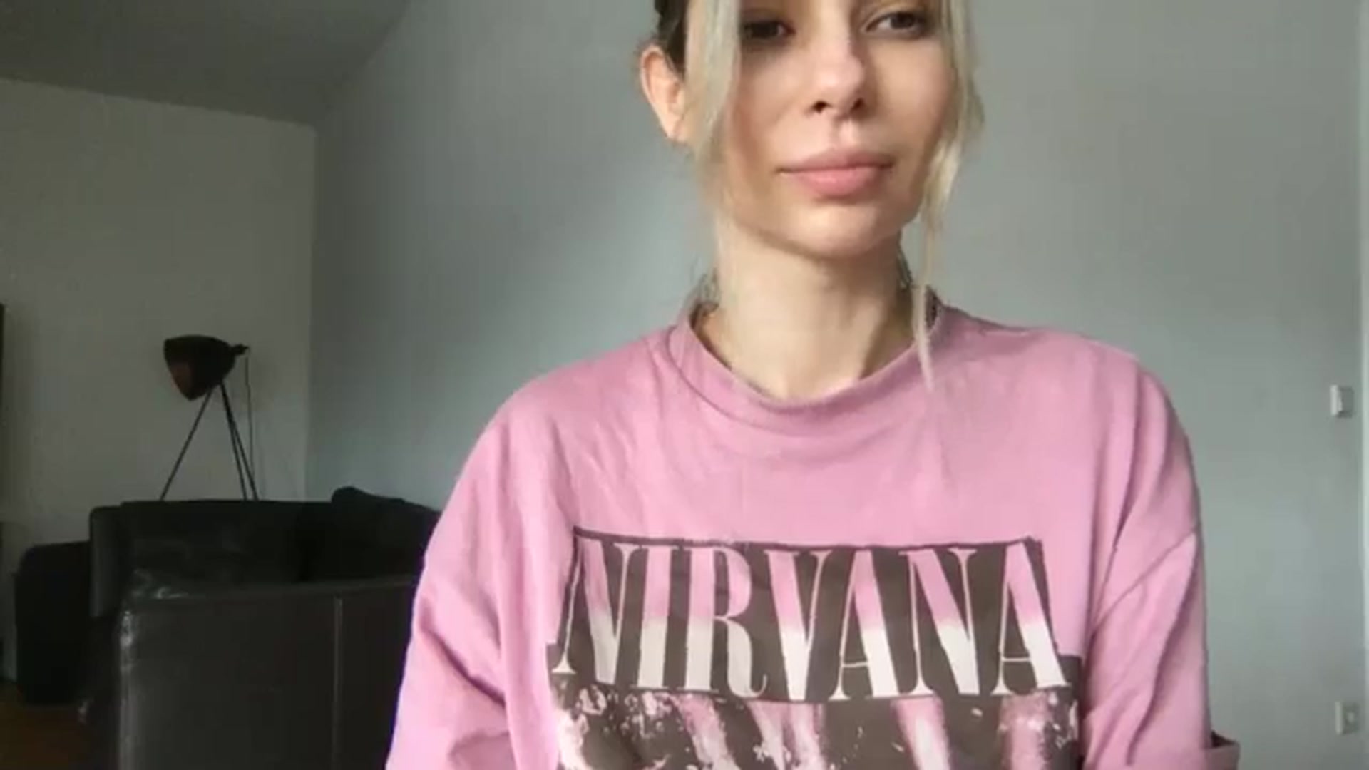 Gallery image thumbnail from neverinmylife's myfreecams stream on, 03/25/2025, 11:47 image 15 of 20