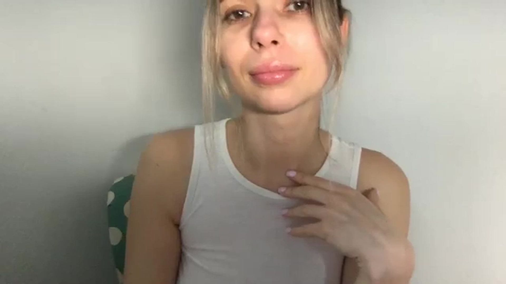 Gallery image thumbnail from neverinmylife's myfreecams stream on, 03/27/2025, 09:19 image 4 of 20