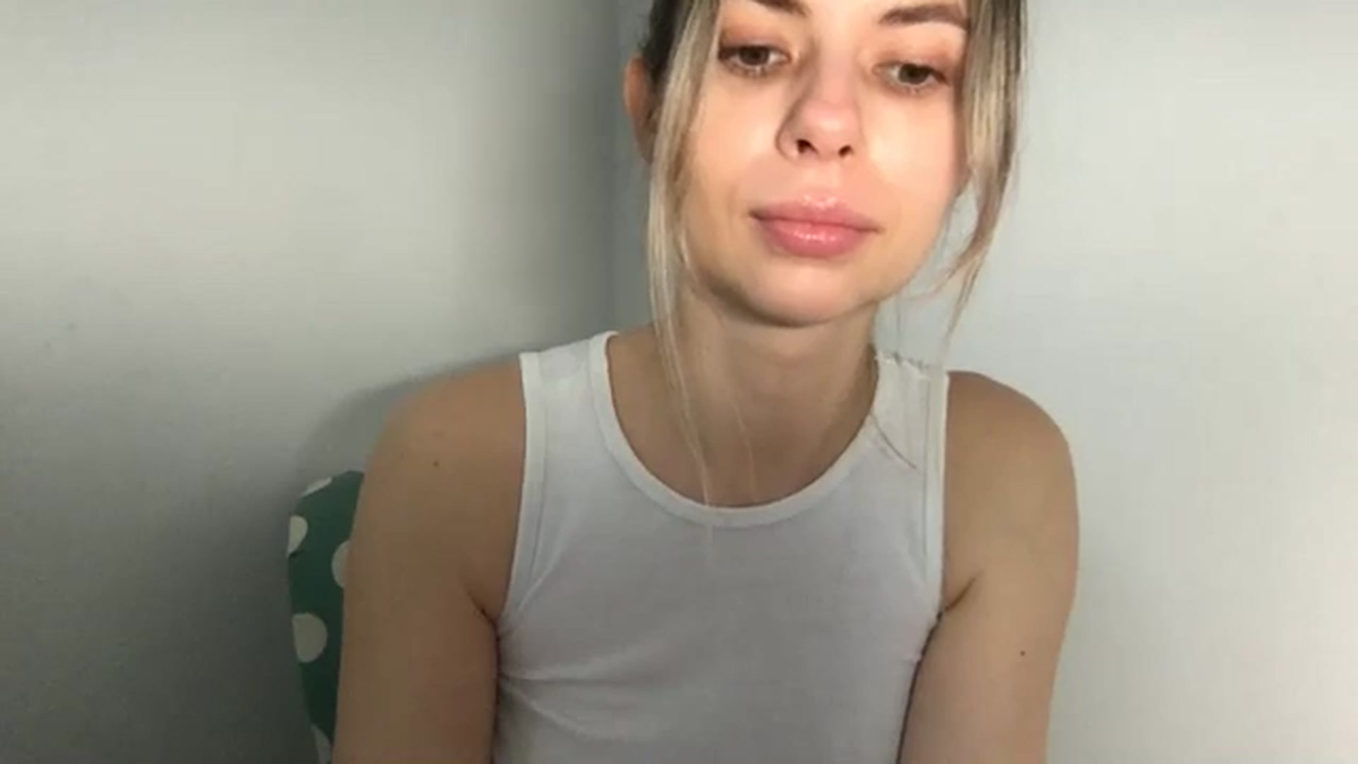 Gallery image thumbnail from neverinmylife's myfreecams stream on, 03/27/2025, 09:19 image 7 of 20