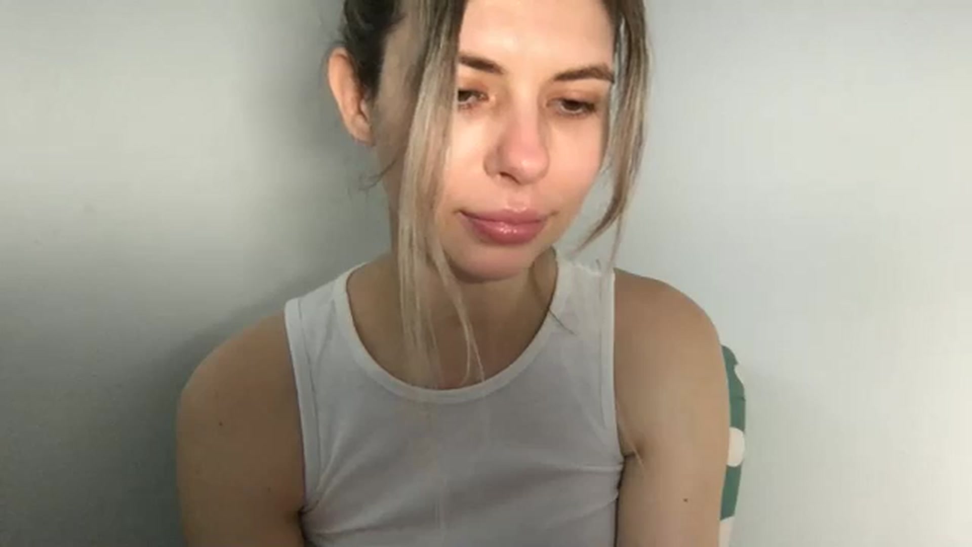 Gallery image thumbnail from neverinmylife's myfreecams stream on, 03/27/2025, 09:19 image 13 of 20