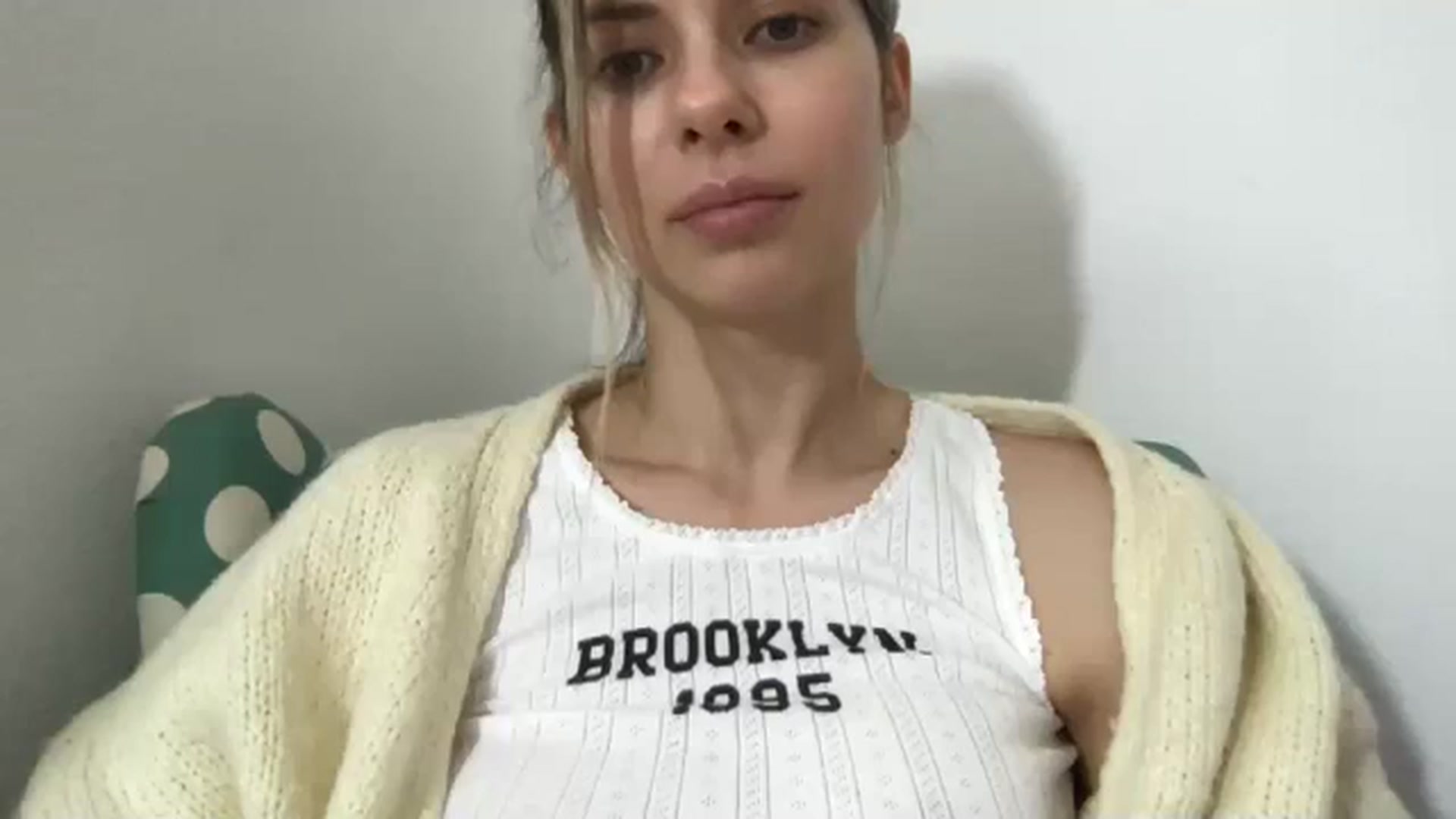 Gallery image thumbnail from neverinmylife's myfreecams stream on, 03/31/2025, 13:24 image 9 of 20
