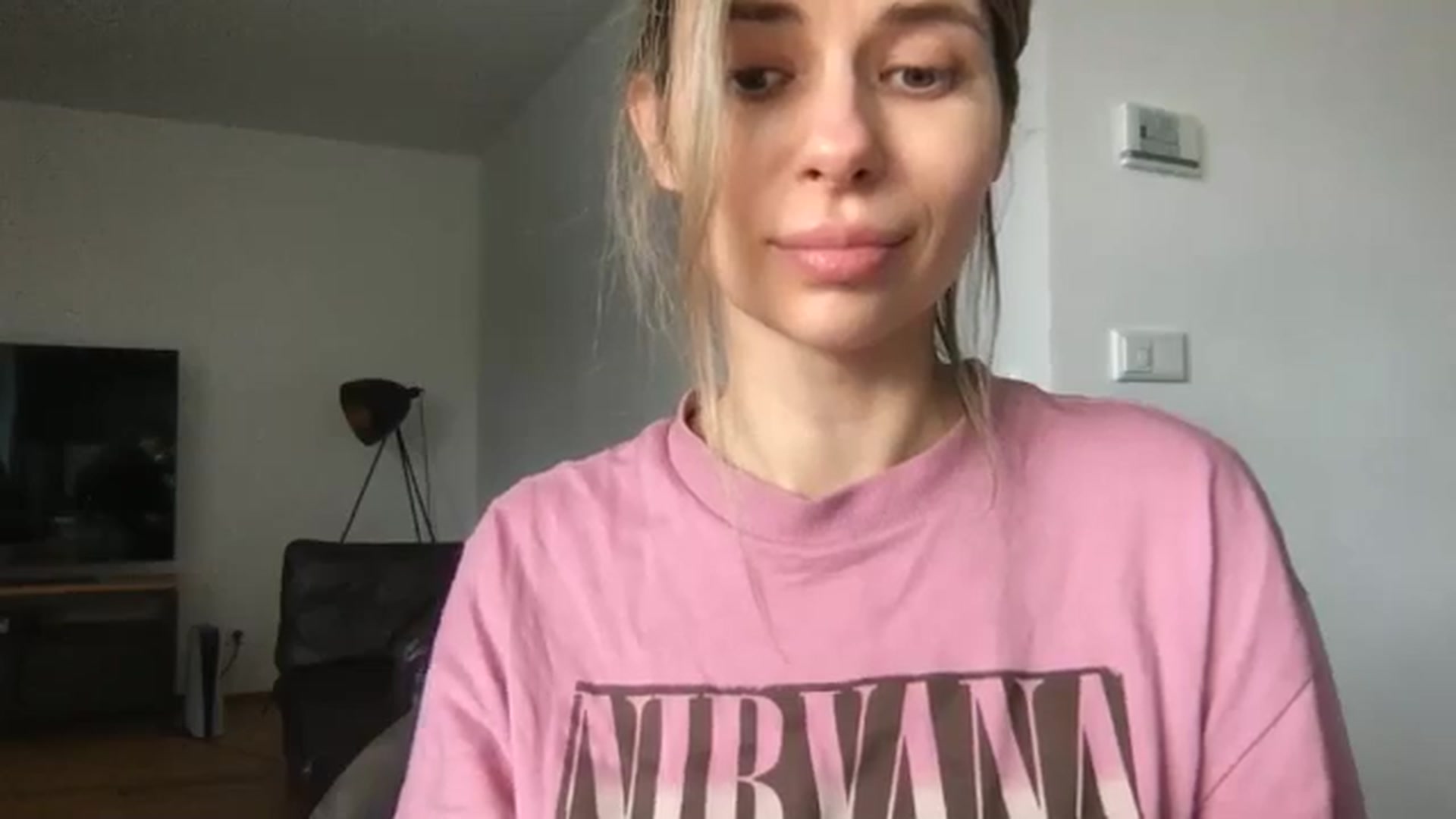 Gallery image thumbnail from neverinmylife's myfreecams stream on, 04/01/2025, 10:50 image 19 of 20