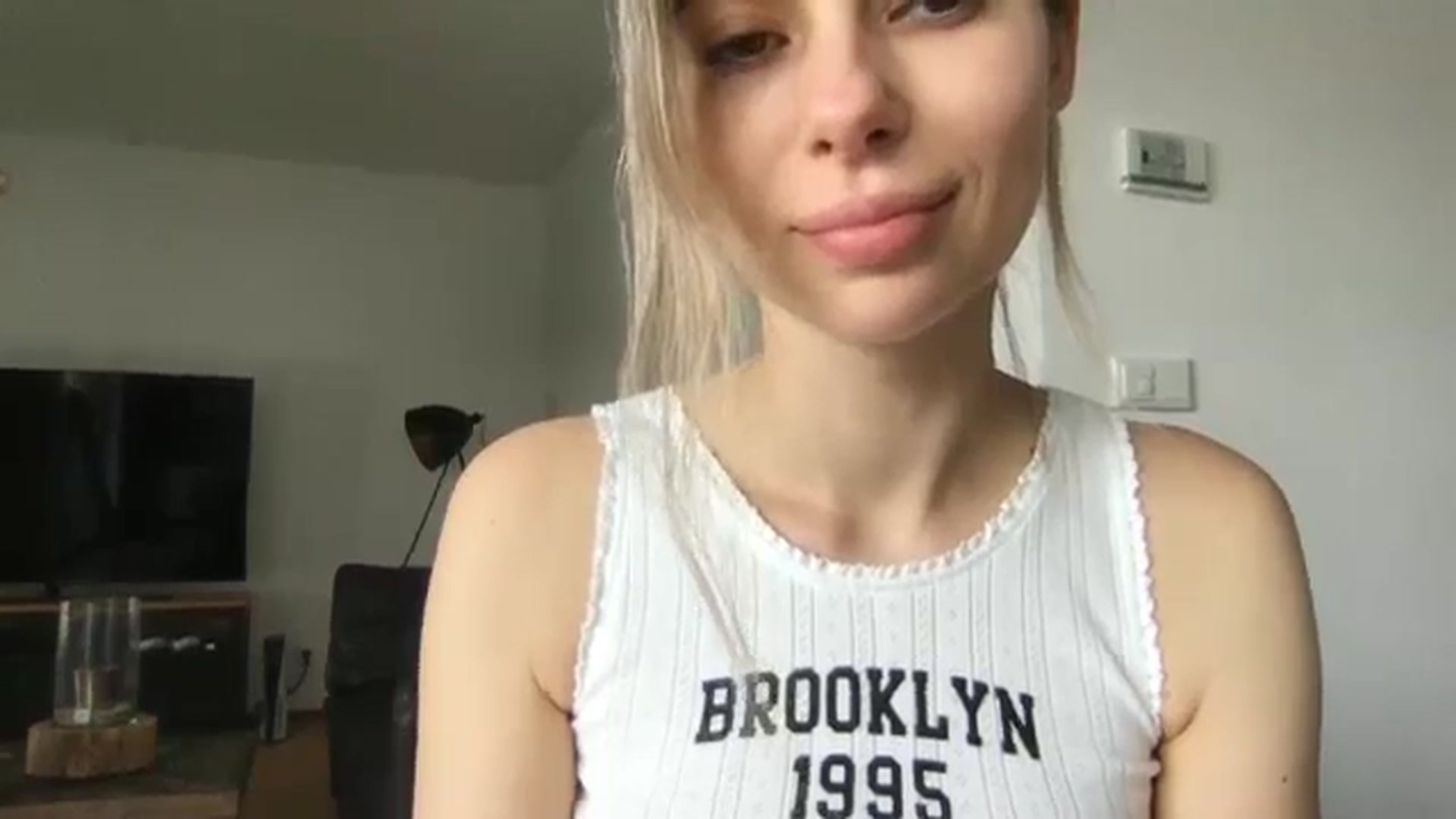 Gallery image thumbnail from neverinmylife's myfreecams stream on, 04/02/2025, 11:38 image 14 of 20