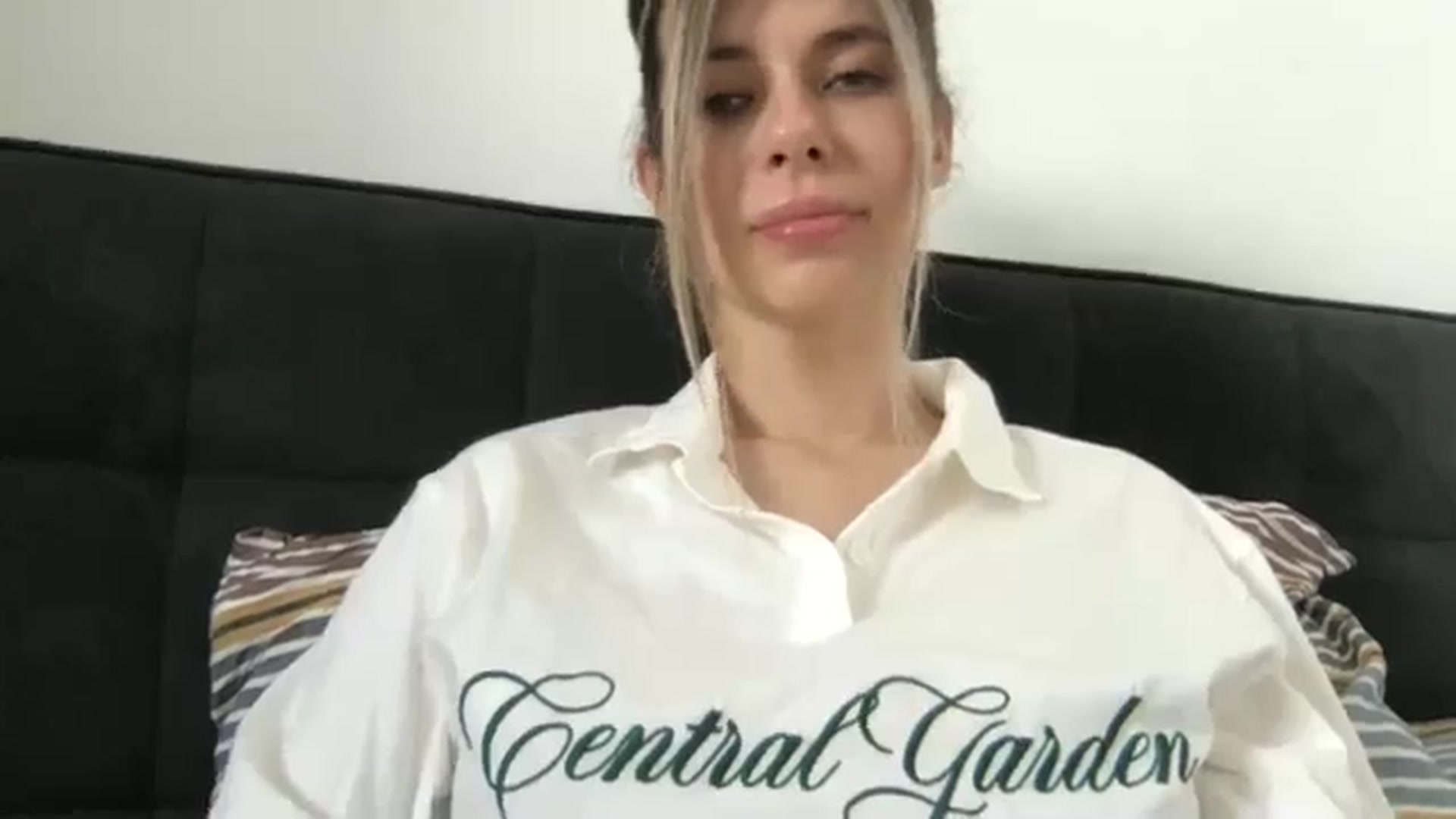 Gallery image thumbnail from neverinmylife's myfreecams stream on, 04/05/2025, 11:03 image 17 of 20