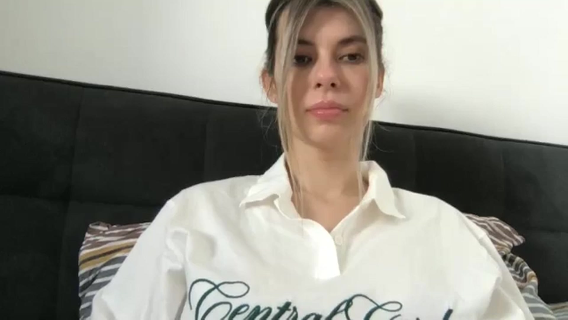 Gallery image thumbnail from neverinmylife's myfreecams stream on, 04/05/2025, 11:03 image 10 of 20