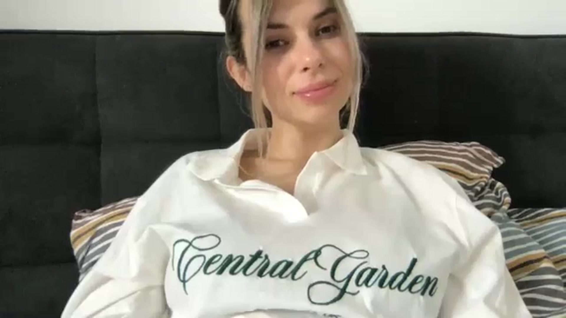 Gallery image thumbnail from neverinmylife's myfreecams stream on, 04/05/2025, 12:55 image 7 of 20