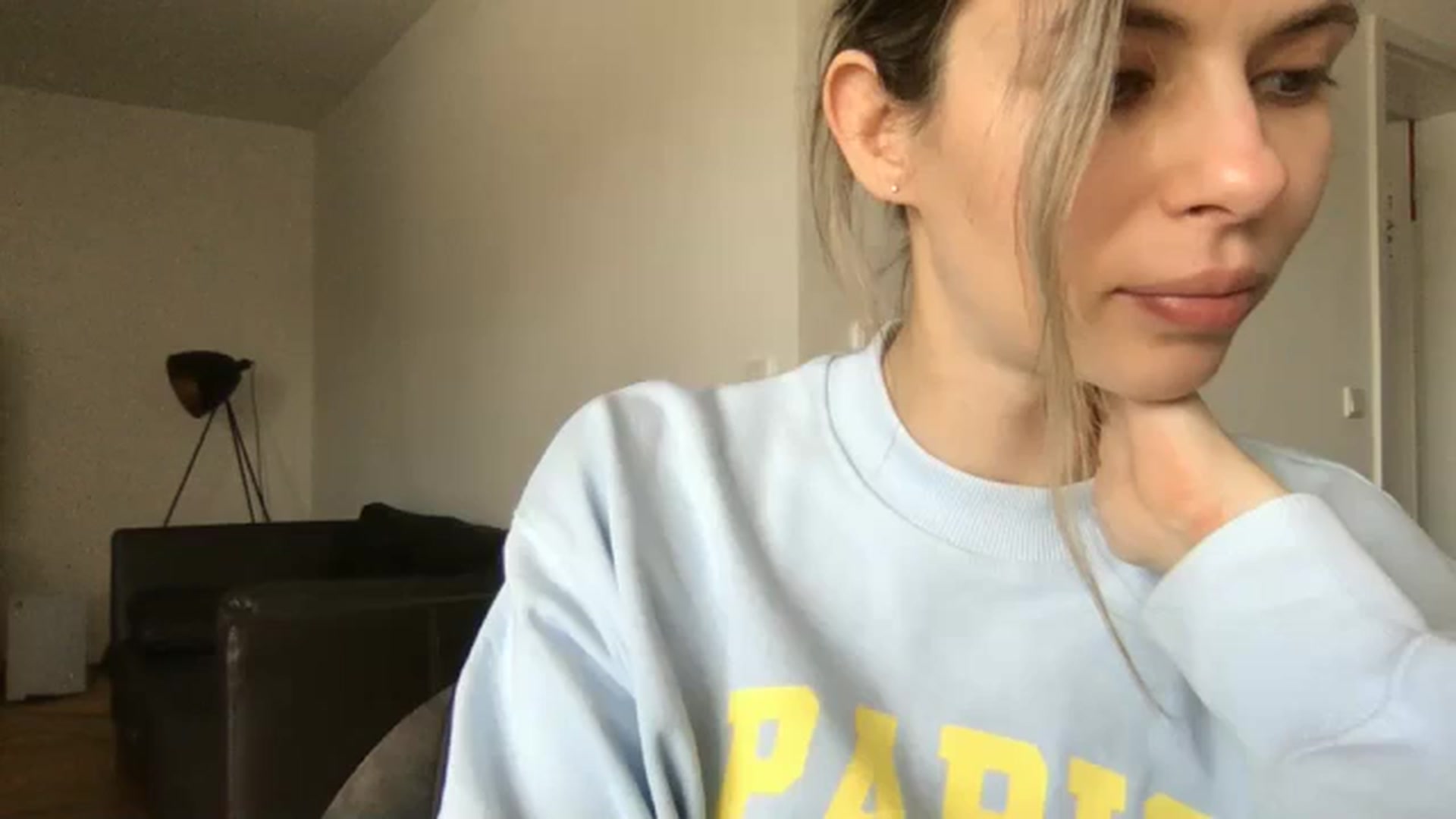 Gallery image thumbnail from neverinmylife's myfreecams stream on, 04/08/2025, 12:33 image 19 of 20