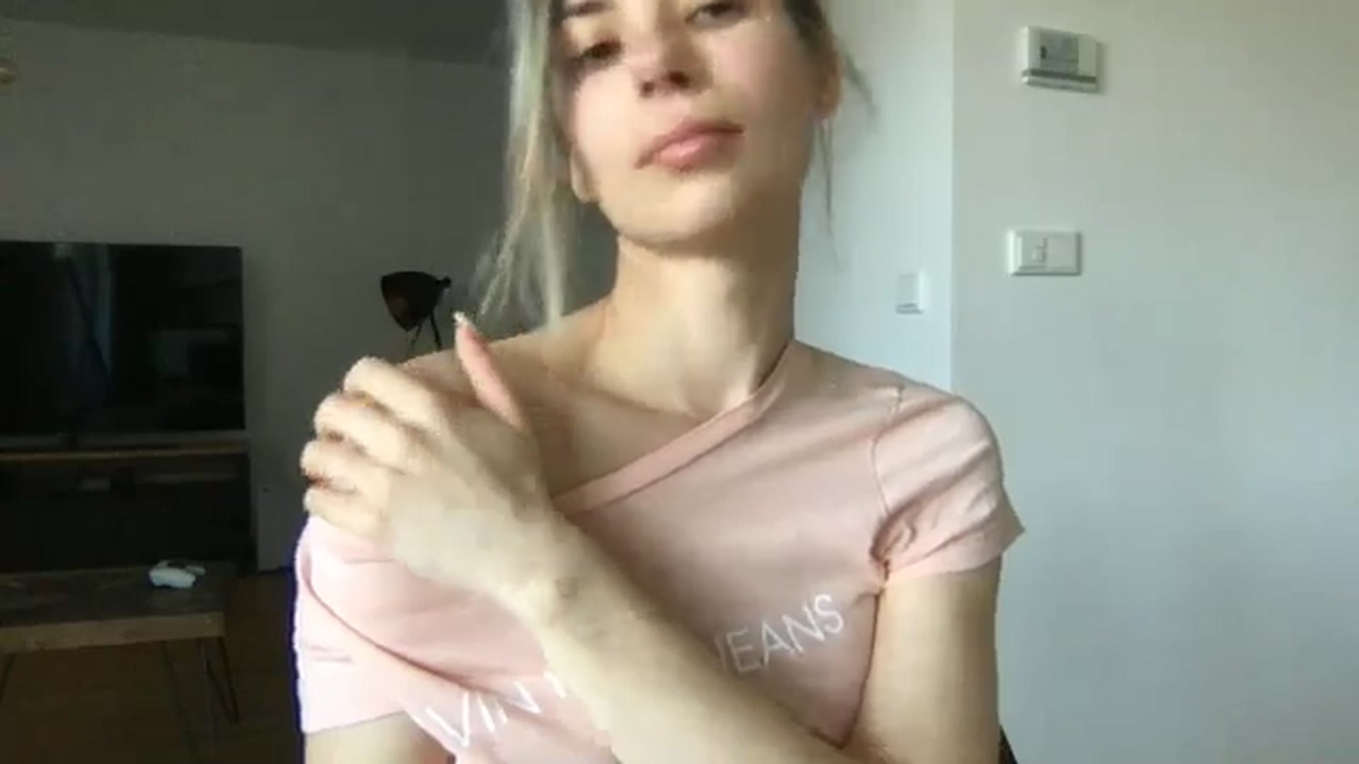 Gallery image thumbnail from neverinmylife's myfreecams stream on, 04/11/2025, 09:13 image 18 of 20