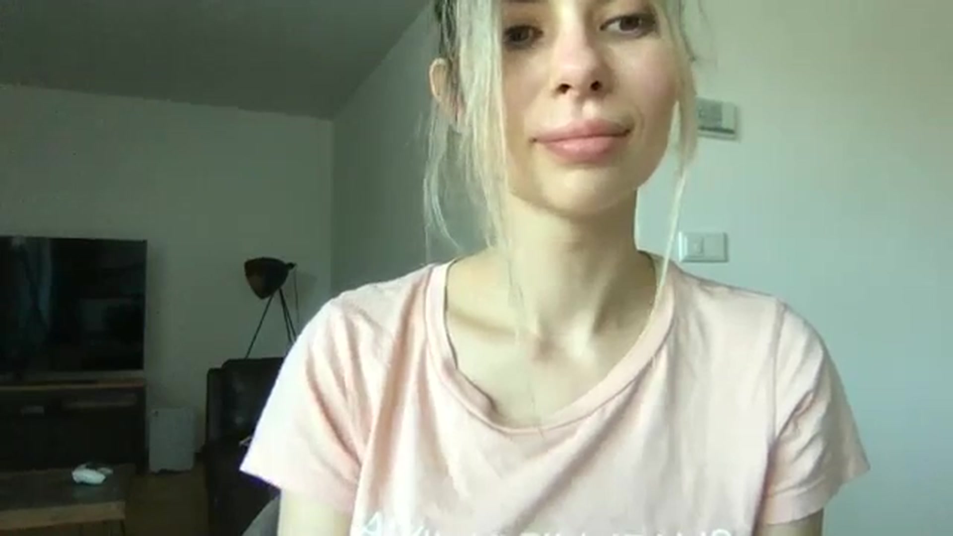 Gallery image thumbnail from neverinmylife's myfreecams stream on, 04/11/2025, 09:13 image 2 of 20
