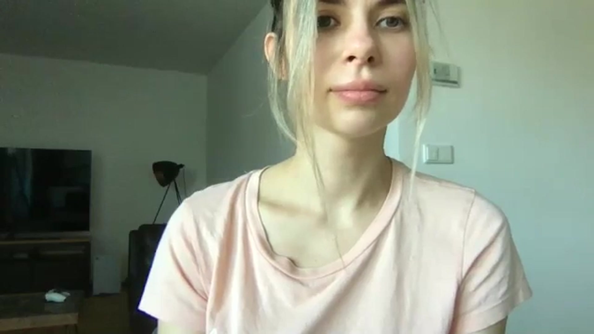 Gallery image thumbnail from neverinmylife's myfreecams stream on, 04/11/2025, 09:13 image 3 of 20