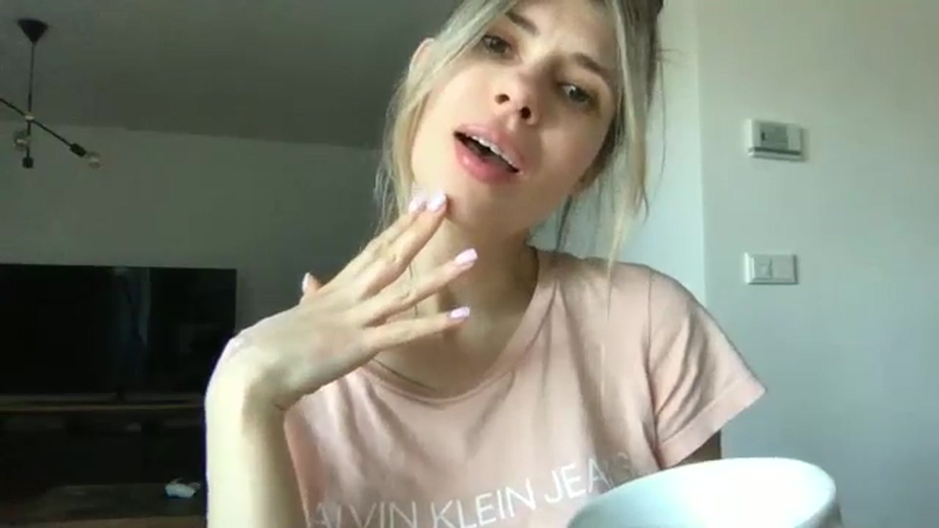 Gallery image thumbnail from neverinmylife's myfreecams stream on, 04/11/2025, 11:07 image 3 of 20