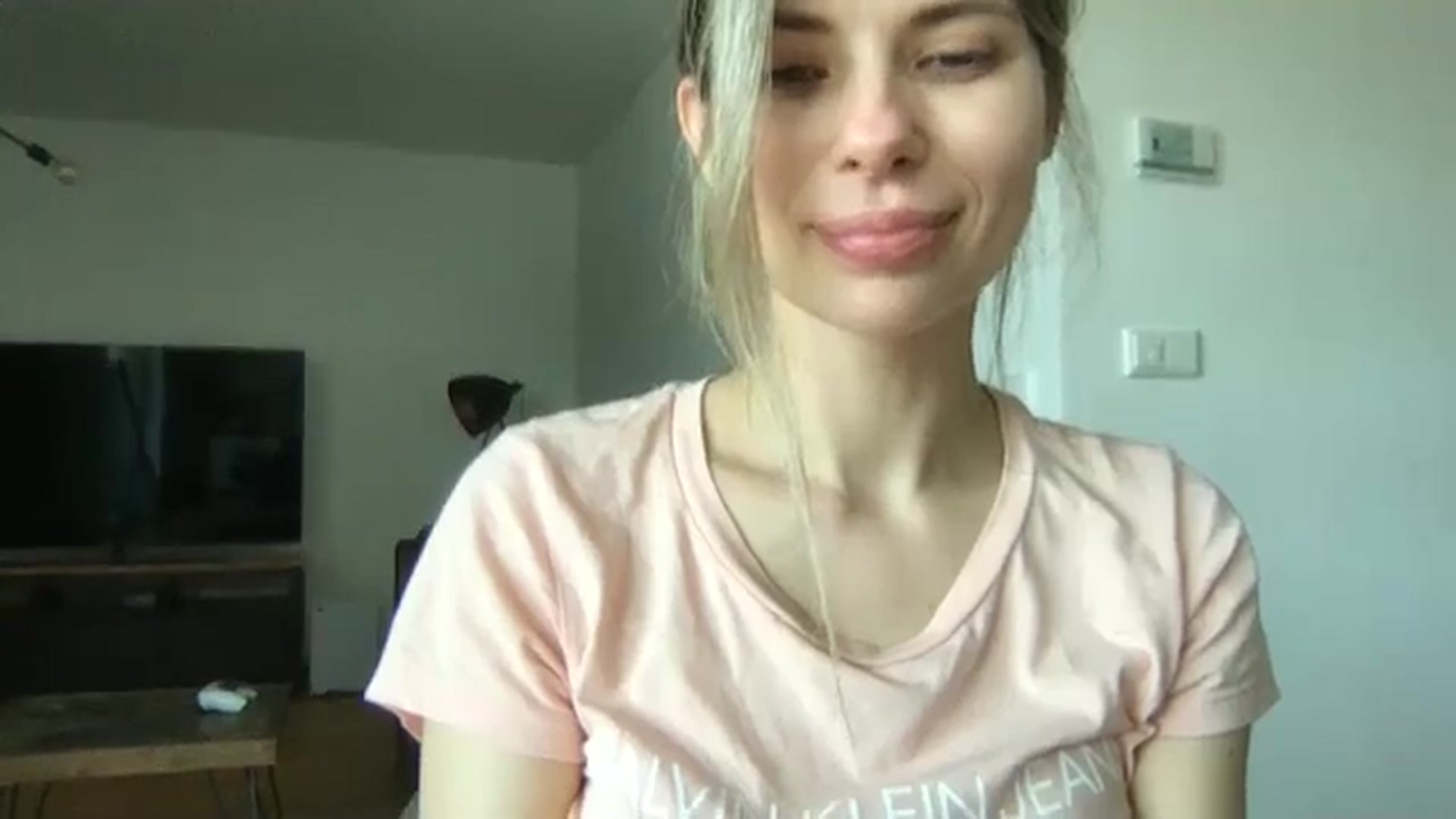 Gallery image thumbnail from neverinmylife's myfreecams stream on, 04/11/2025, 12:16 image 11 of 20