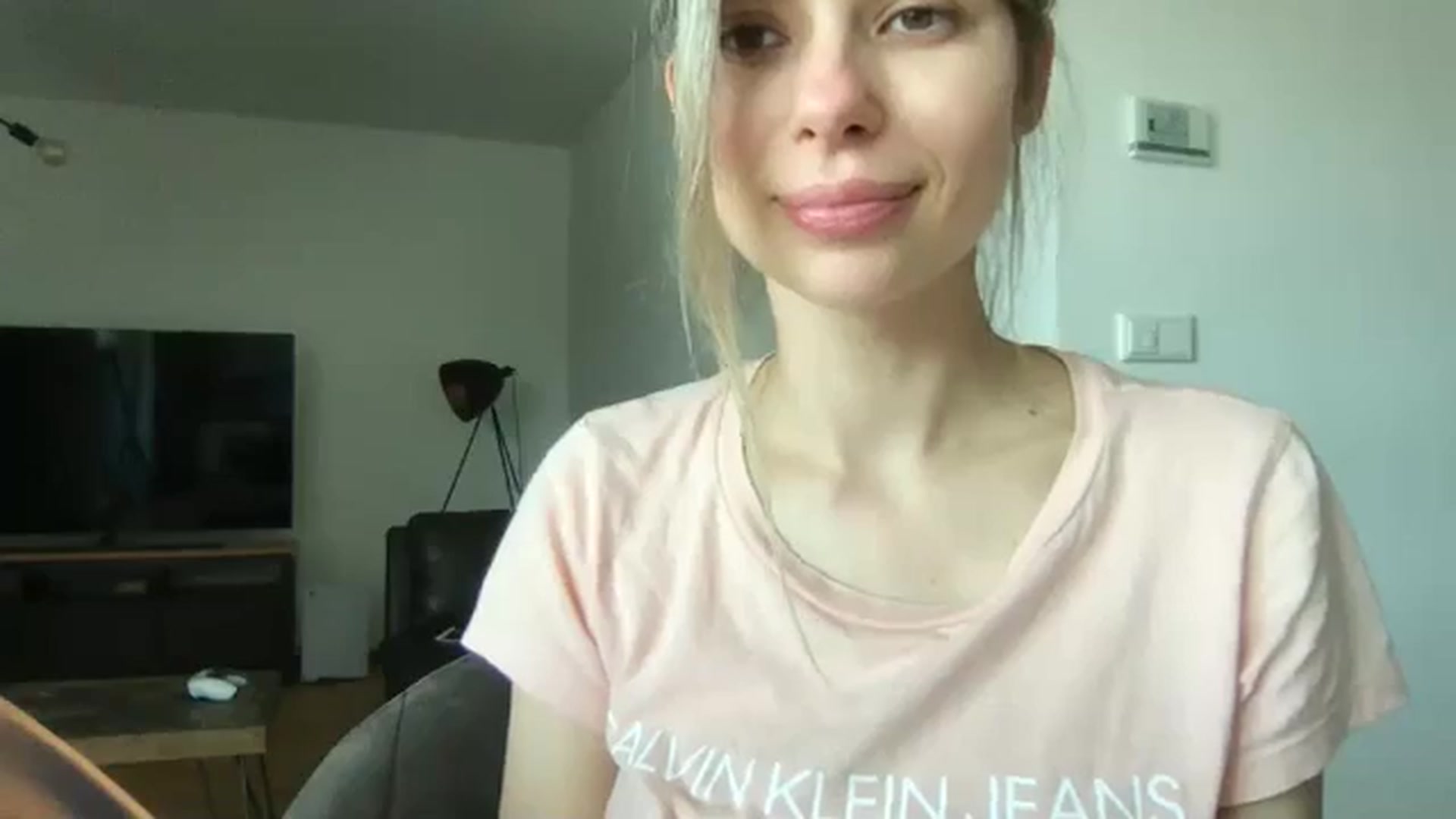 Gallery image thumbnail from neverinmylife's myfreecams stream on, 04/11/2025, 12:16 image 19 of 20