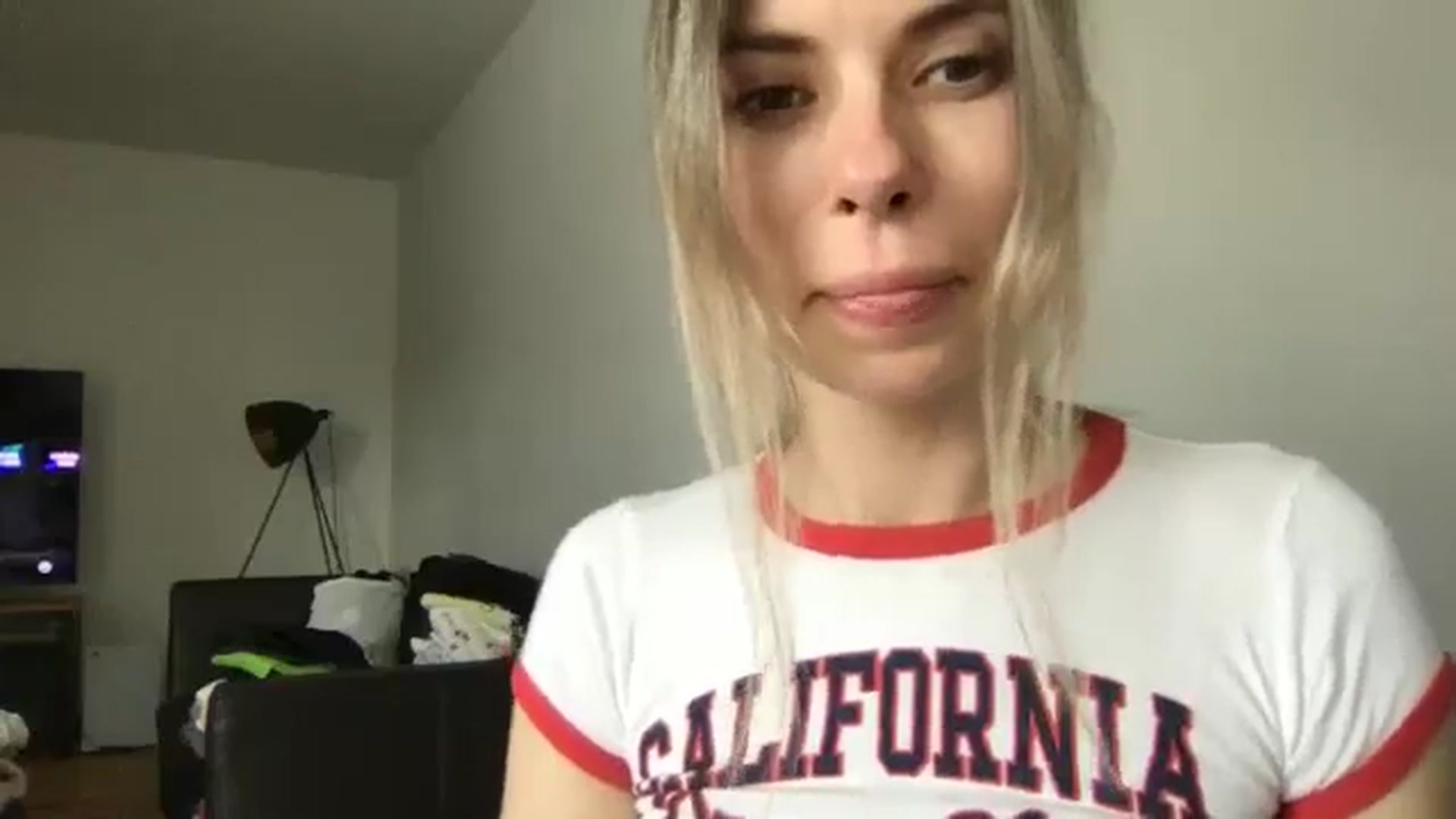 Gallery image thumbnail from neverinmylife's myfreecams stream on, 04/13/2025, 13:15 image 11 of 20