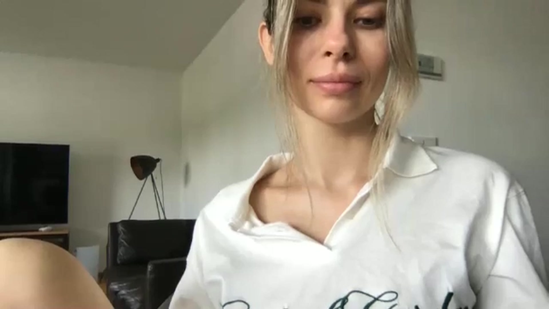 Gallery image thumbnail from neverinmylife's myfreecams stream on, 04/23/2025, 11:47 image 7 of 20