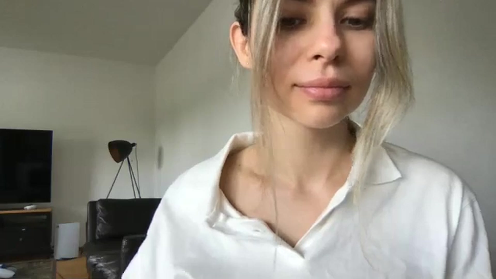 Gallery image thumbnail from neverinmylife's myfreecams stream on, 04/23/2025, 11:47 image 8 of 20