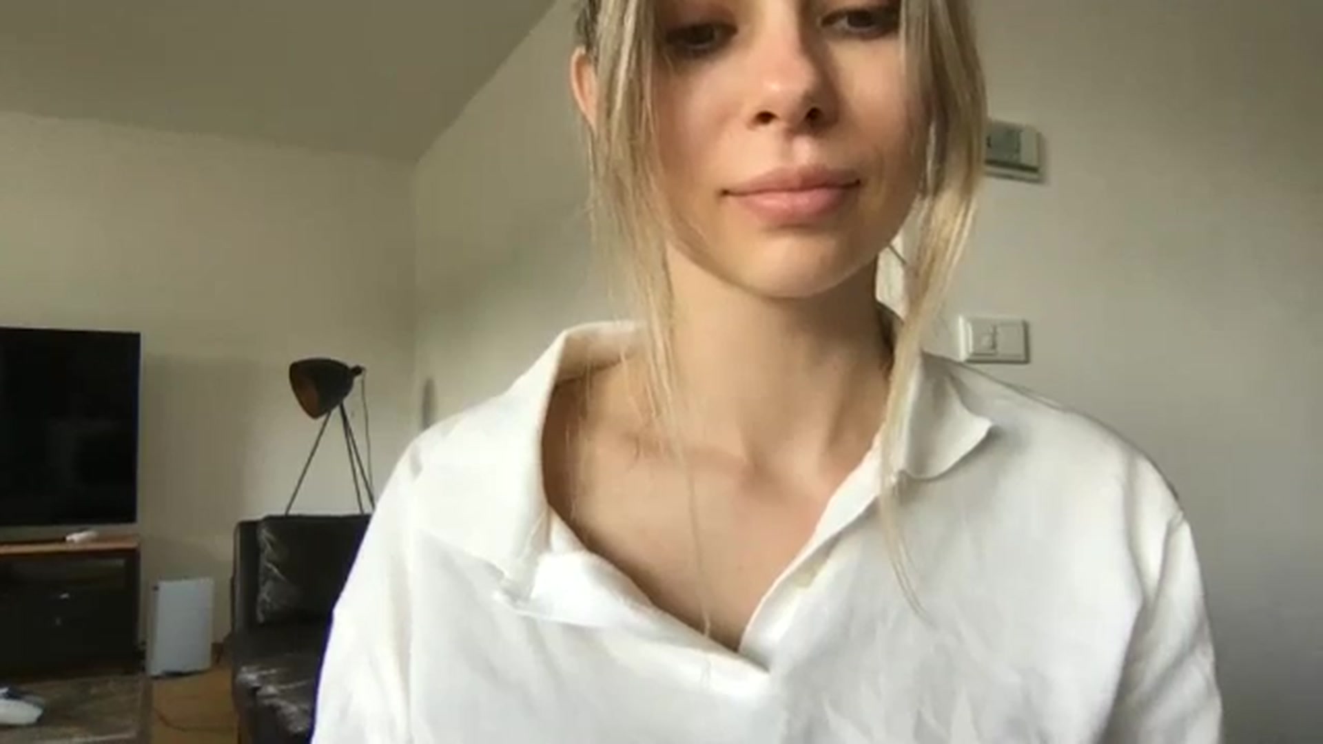 Gallery image thumbnail from neverinmylife's myfreecams stream on, 04/23/2025, 11:47 image 19 of 20