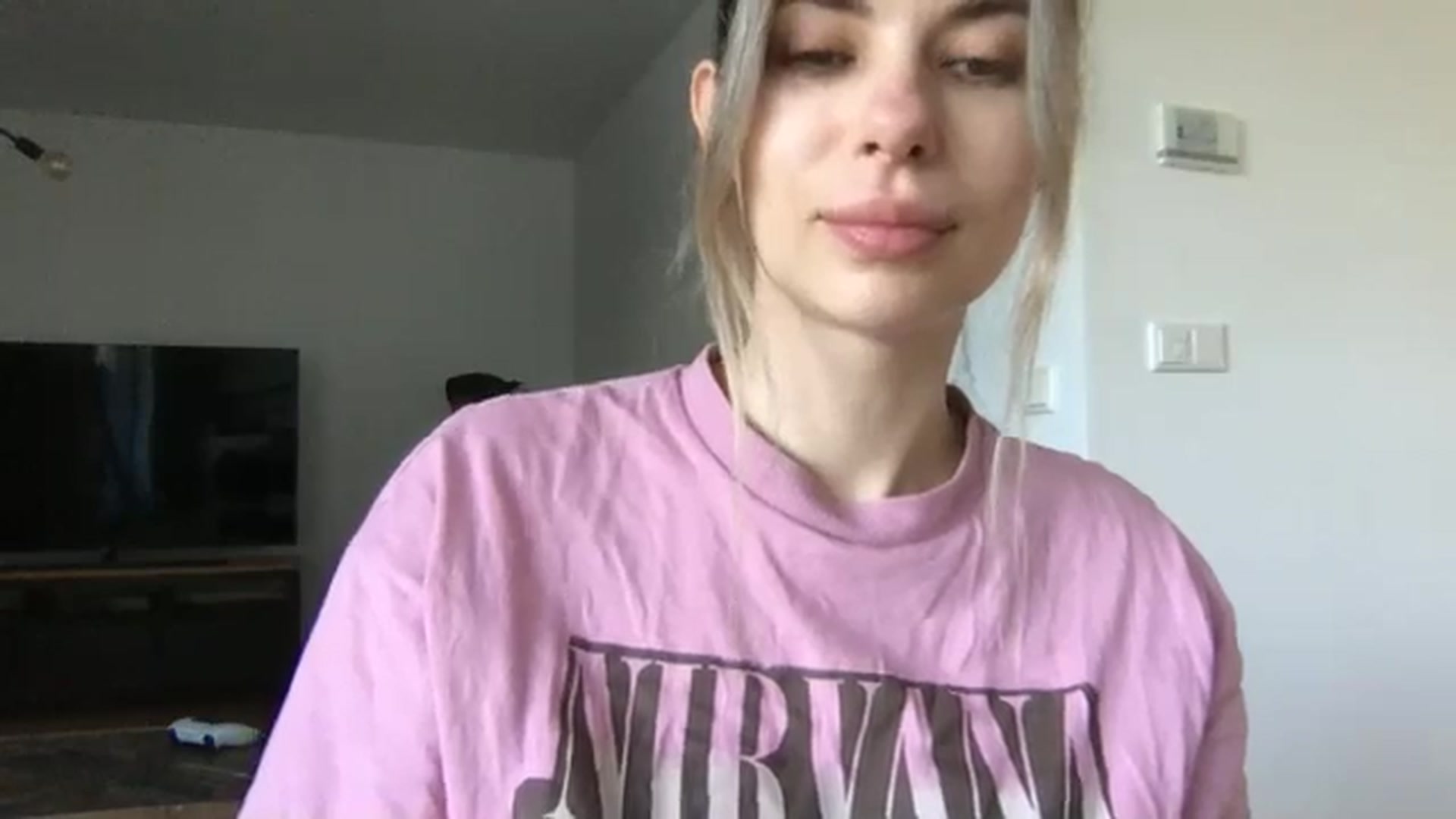 Gallery image thumbnail from neverinmylife's myfreecams stream on, 04/28/2025, 08:00 image 7 of 20