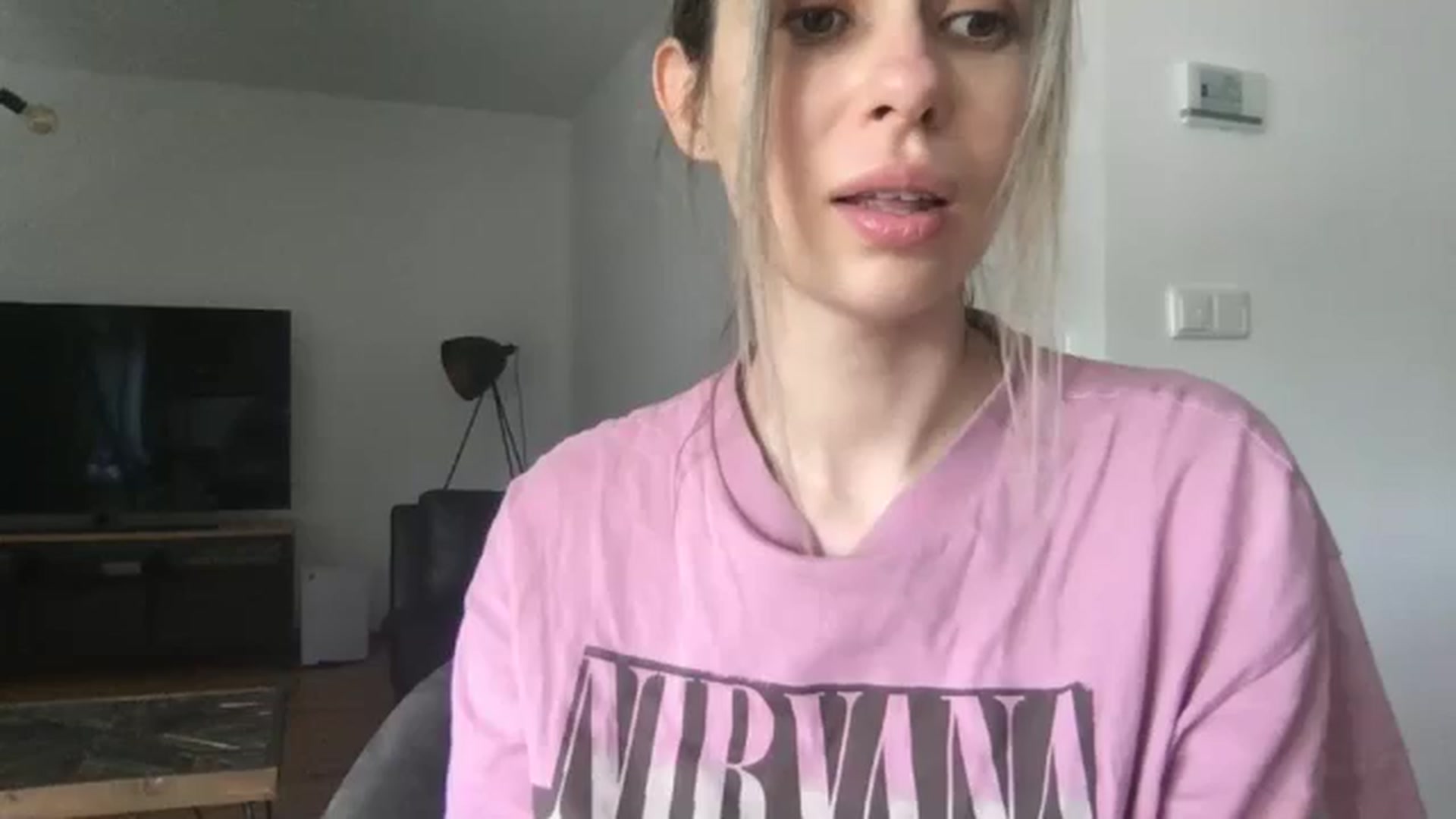 Gallery image thumbnail from neverinmylife's myfreecams stream on, 04/29/2025, 12:33 image 18 of 20