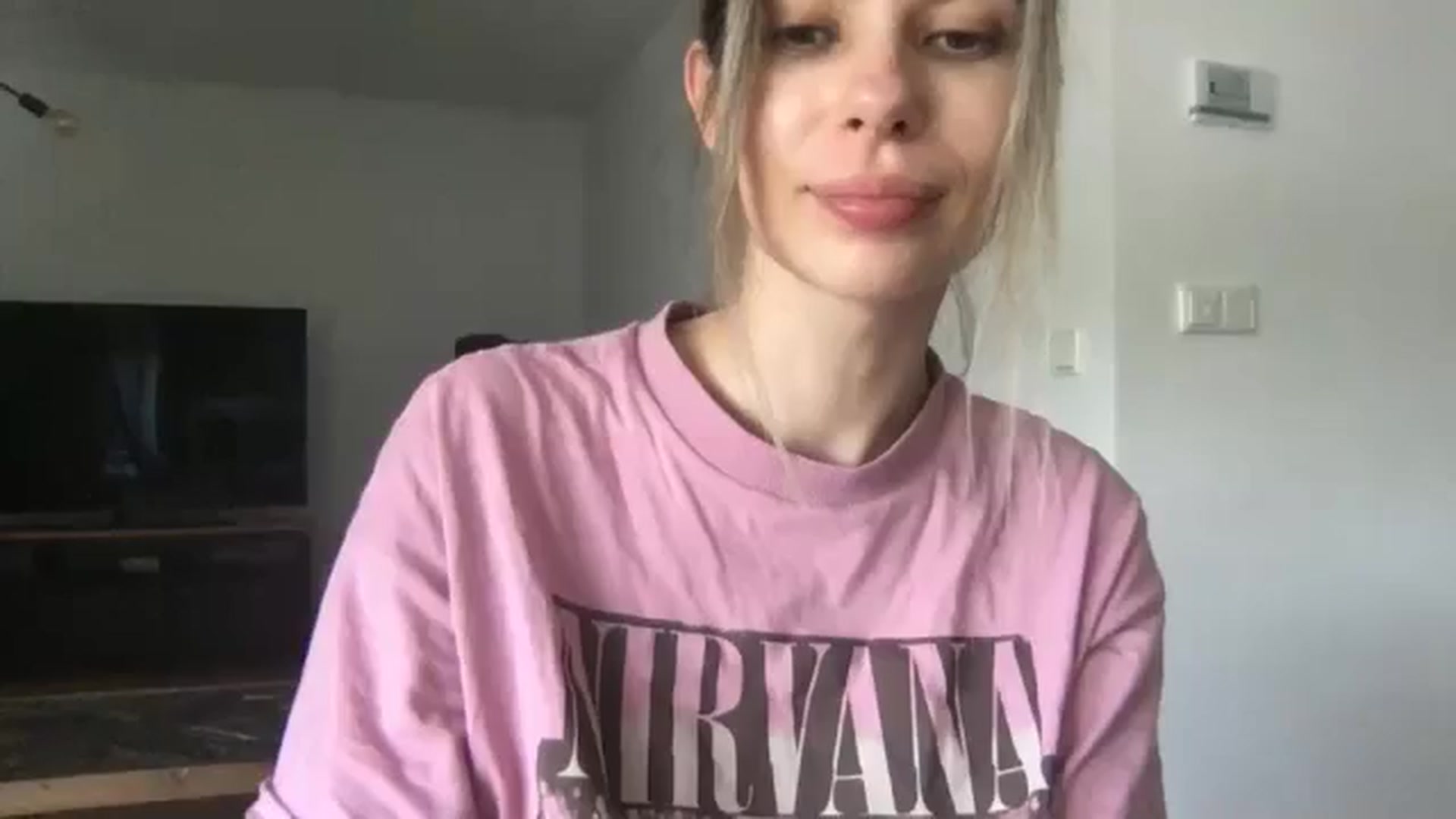 Gallery image thumbnail from neverinmylife's myfreecams stream on, 04/29/2025, 12:33 image 1 of 20