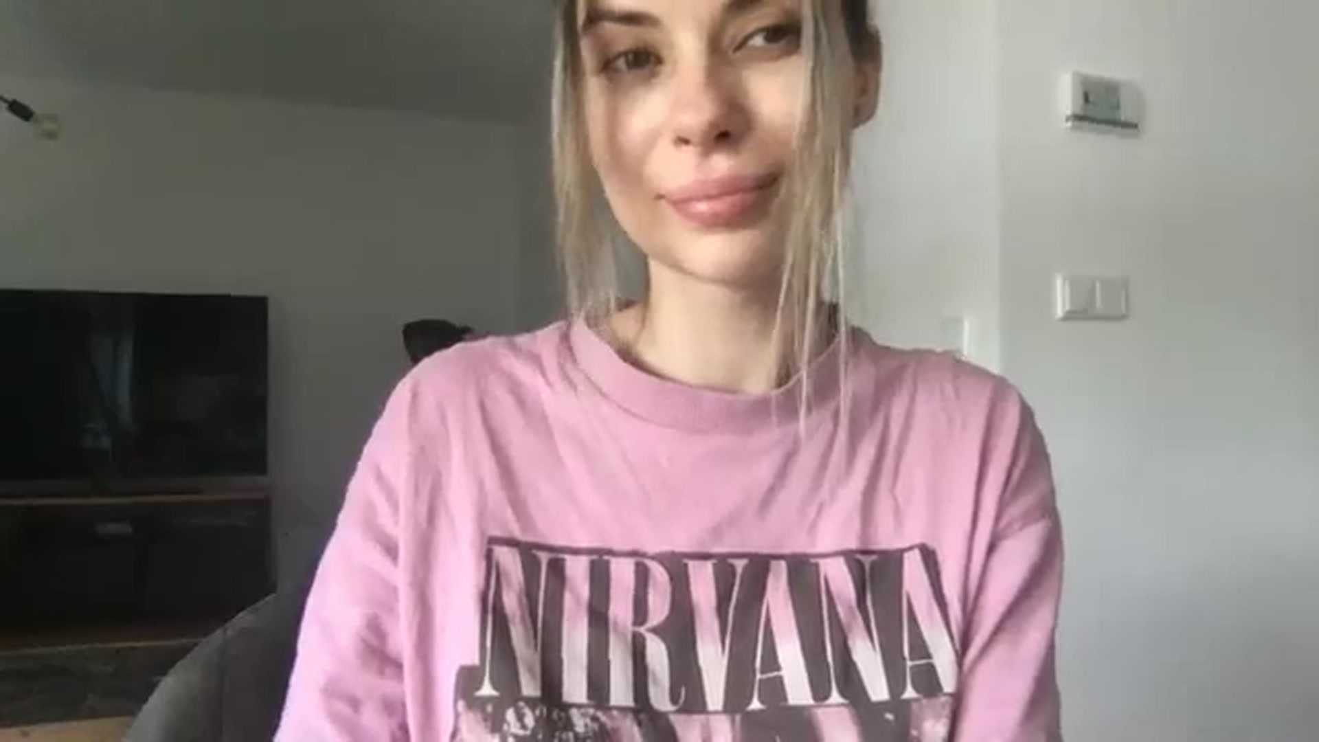 Gallery image thumbnail from neverinmylife's myfreecams stream on, 04/29/2025, 12:33 image 5 of 20