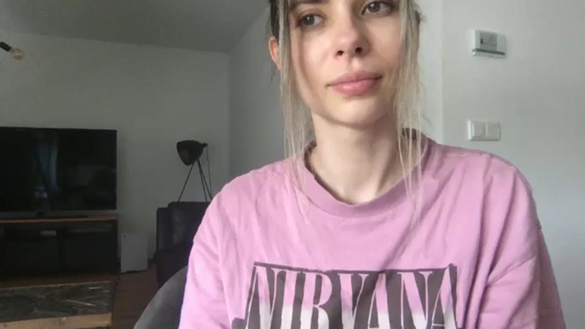 Gallery image thumbnail from neverinmylife's myfreecams stream on, 04/29/2025, 12:33 image 17 of 20