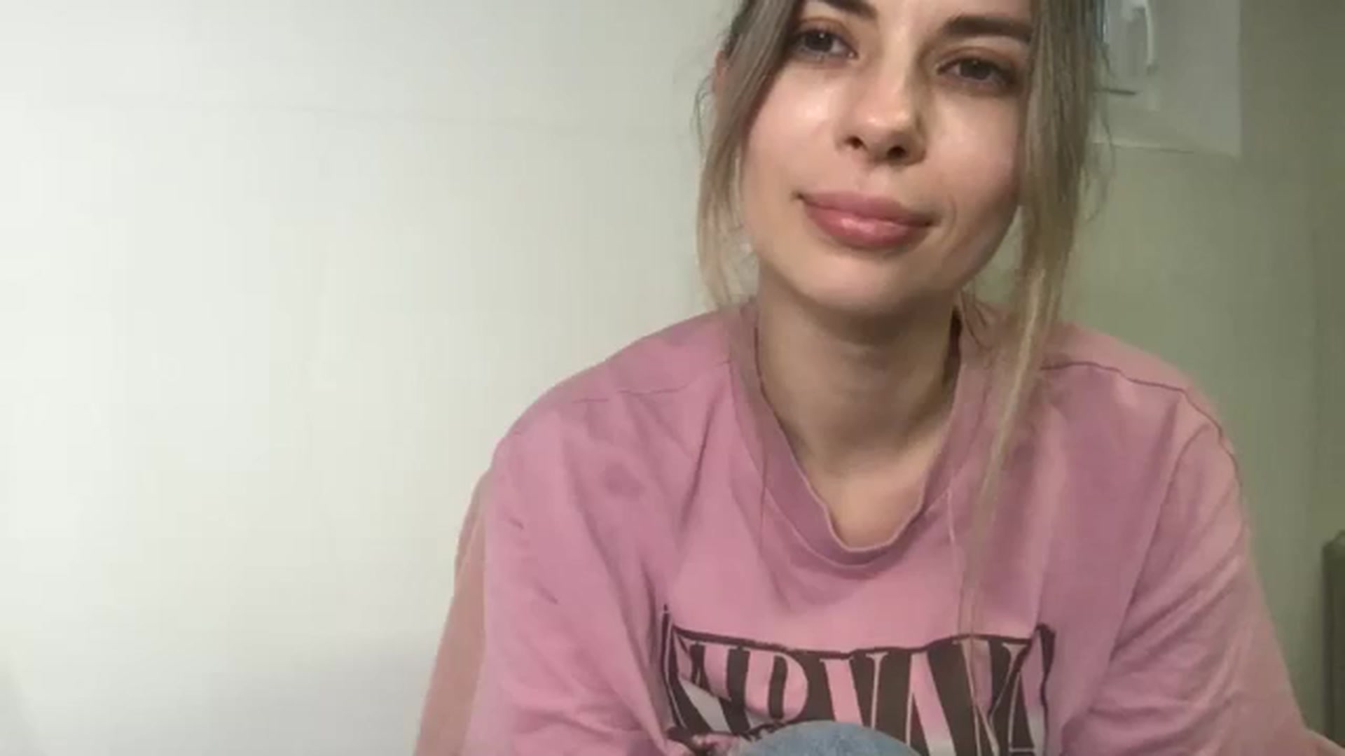 Gallery image thumbnail from neverinmylife's myfreecams stream on, 05/01/2025, 12:20 image 5 of 20