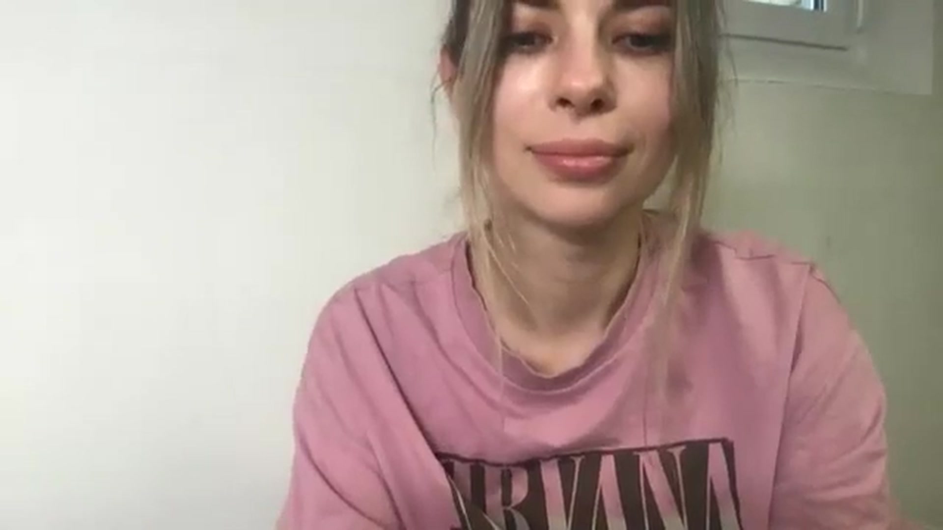 Gallery image thumbnail from neverinmylife's myfreecams stream on, 05/01/2025, 12:20 image 12 of 20