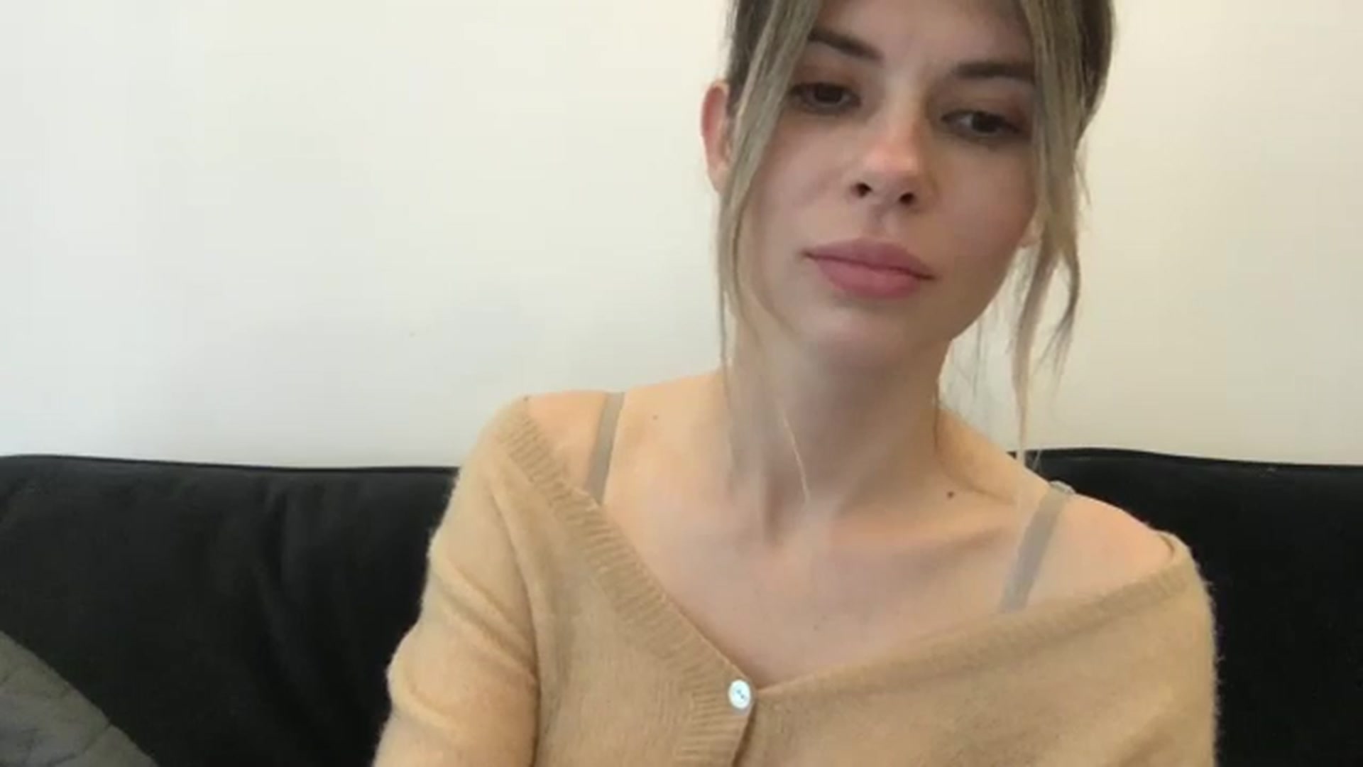 Gallery image thumbnail from neverinmylife's myfreecams stream on, 05/07/2025, 15:30 image 10 of 20