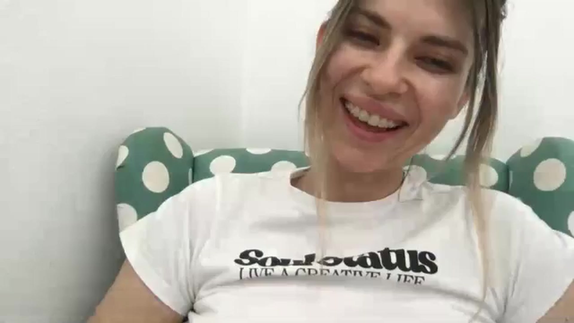 Gallery image thumbnail from neverinmylife's myfreecams stream on, 05/14/2025, 13:19 image 14 of 20