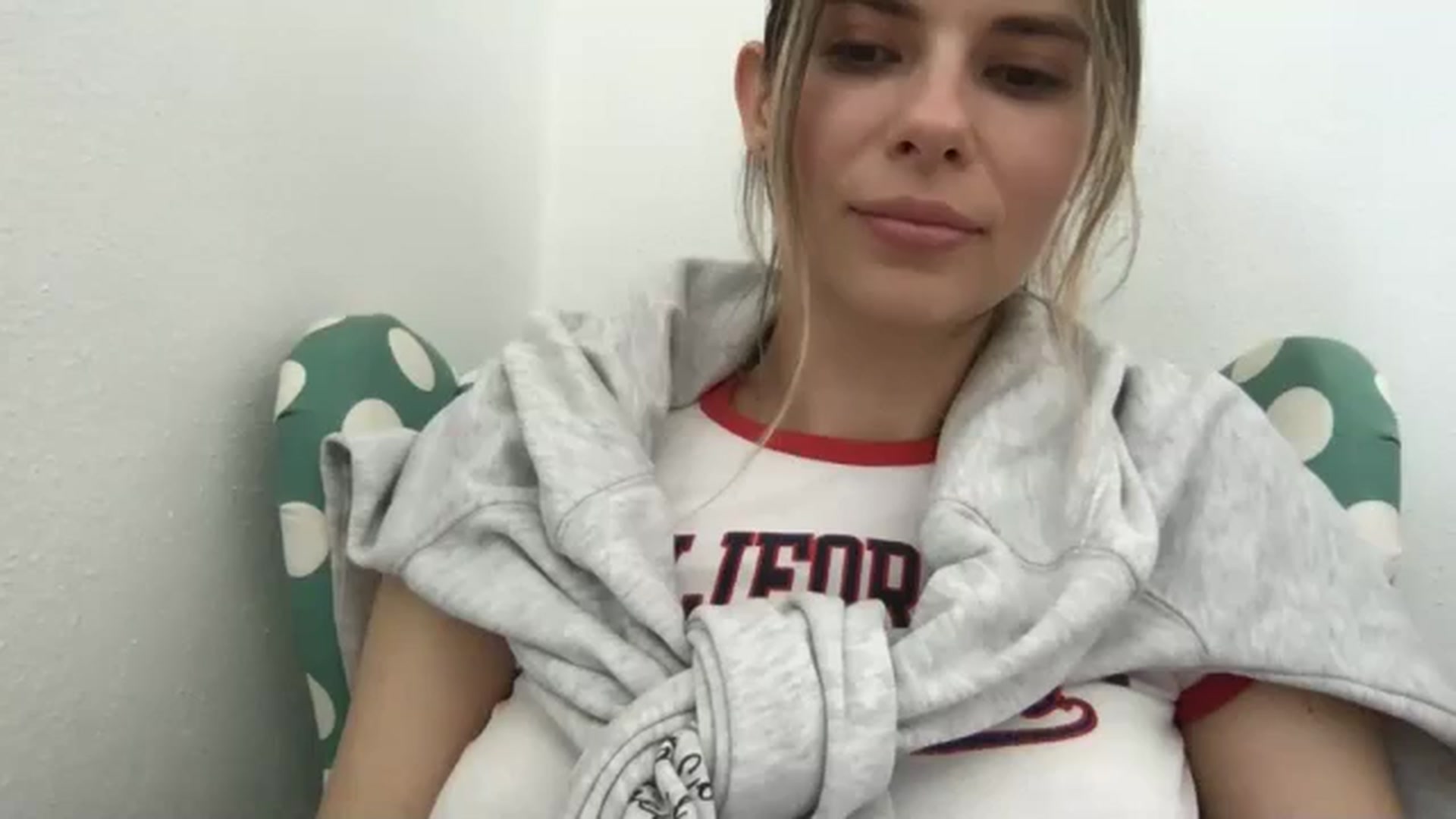 Gallery image thumbnail from neverinmylife's myfreecams stream on, 05/26/2025, 12:07 image 20 of 20