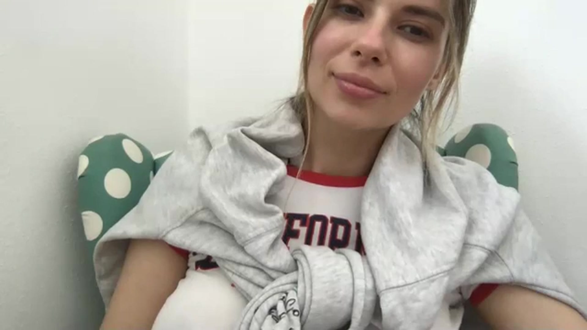 Gallery image thumbnail from neverinmylife's myfreecams stream on, 05/26/2025, 12:07 image 8 of 20