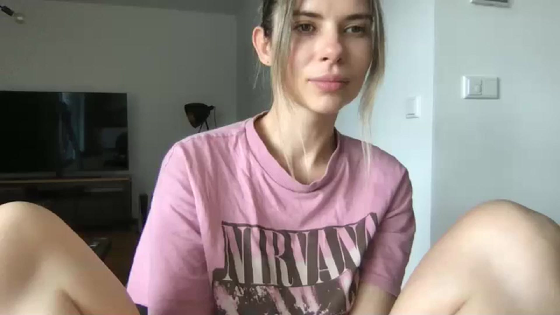 Gallery image thumbnail from neverinmylife's myfreecams stream on, 06/04/2025, 11:03 image 13 of 20
