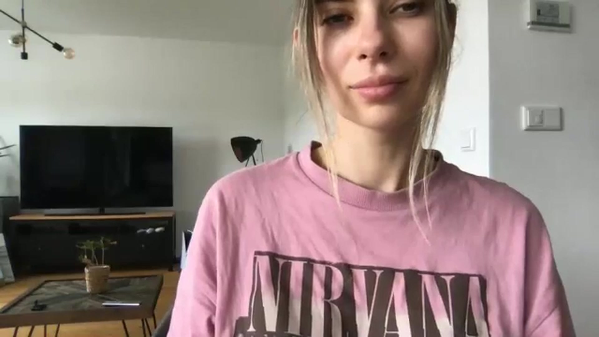 Gallery image thumbnail from neverinmylife's myfreecams stream on, 06/07/2025, 14:12 image 3 of 20