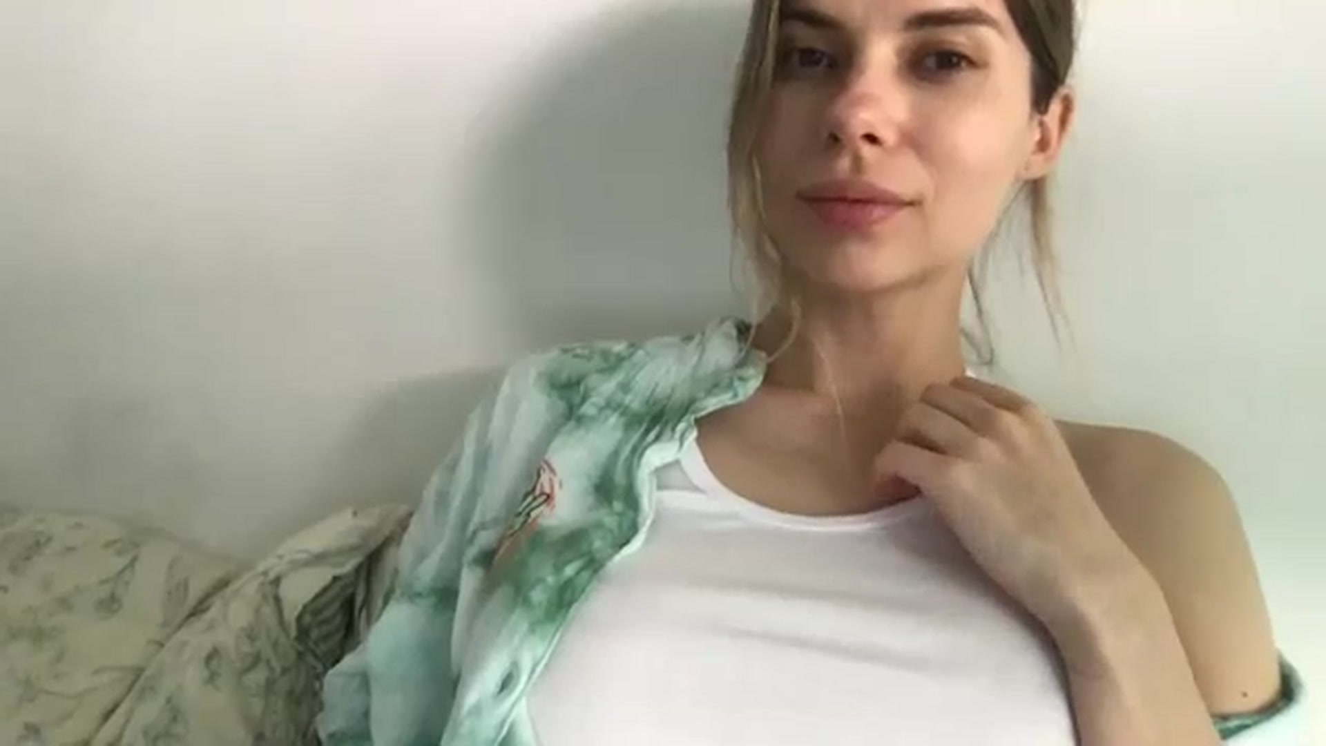 Gallery image thumbnail from neverinmylife's myfreecams stream on, 06/11/2025, 10:28 image 8 of 20