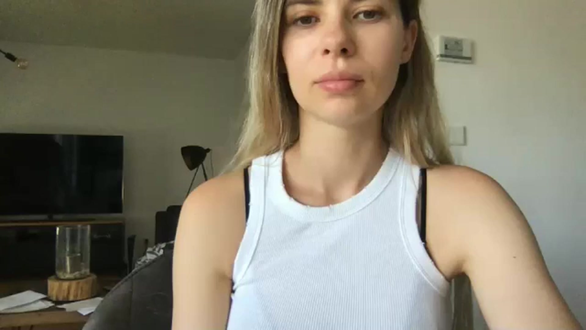 Gallery image thumbnail from neverinmylife's myfreecams stream on, 06/25/2025, 11:12 image 3 of 20
