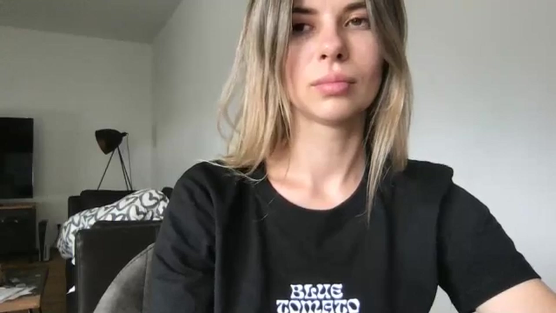 Gallery image thumbnail from neverinmylife's myfreecams stream on, 06/26/2025, 10:10 image 13 of 20